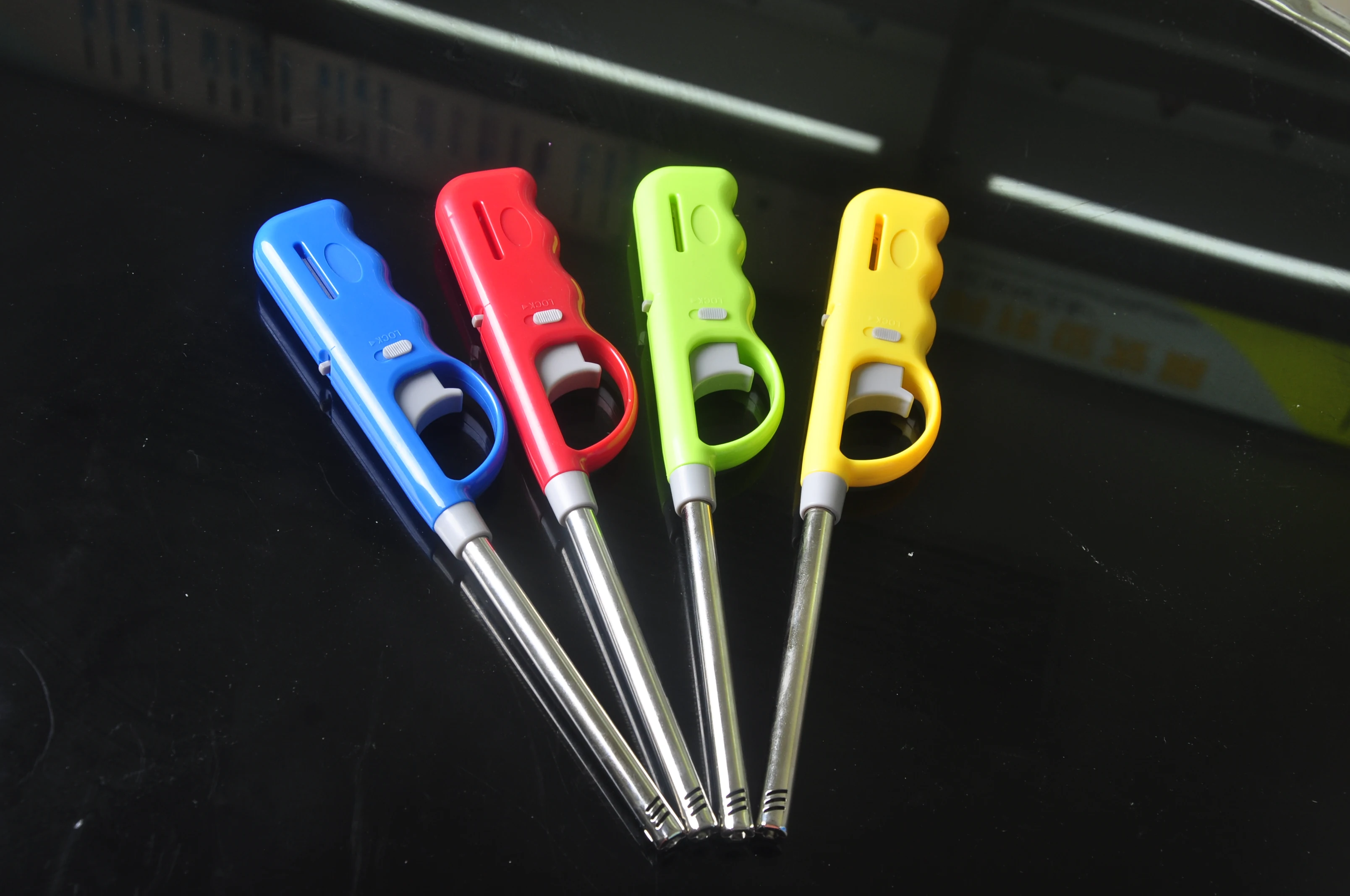 Hot Sale Iso 9994 Quality Electronic Bbq Lighter Refillable Candle Torch Electric Gas Lighter With Locking Button