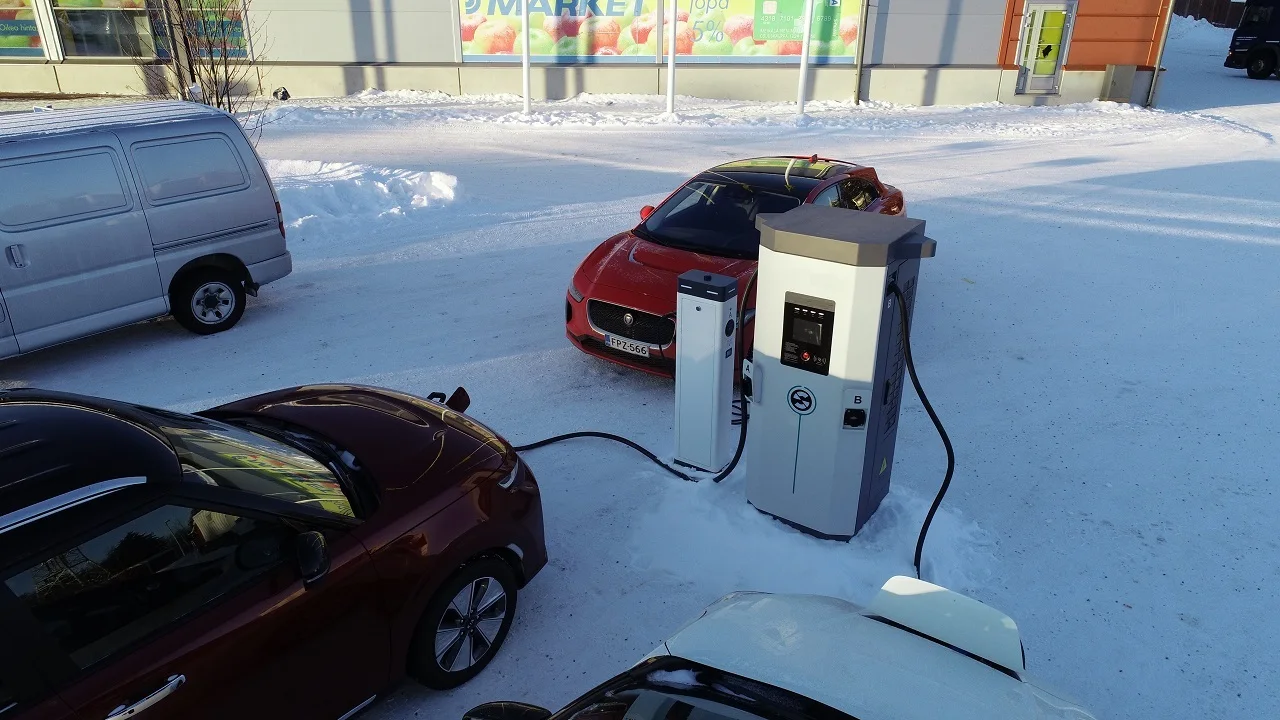  Высокомощное CE сертифицированное быстрое зарядное устройство CCS ev dc ocpp 150 кВт электрическая Автомобильная зарядная станция с оплатой кредитной