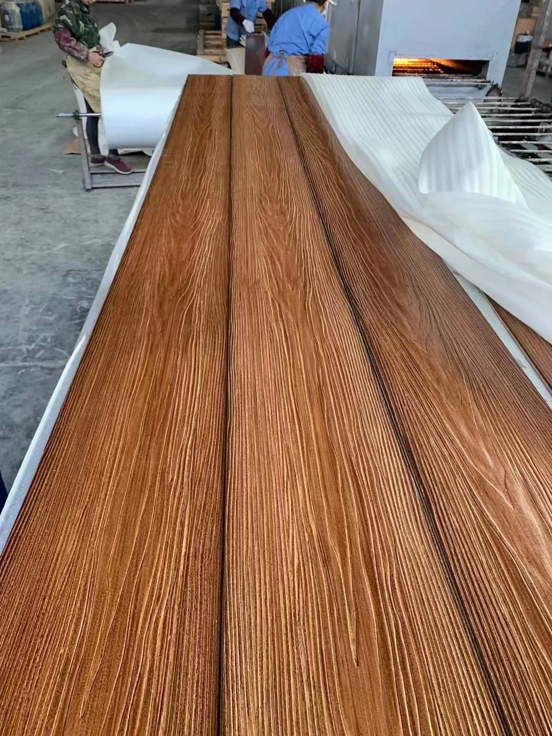 2024 New Wood fiber cement siding board replace the existing wood siding with fiber cement board siding