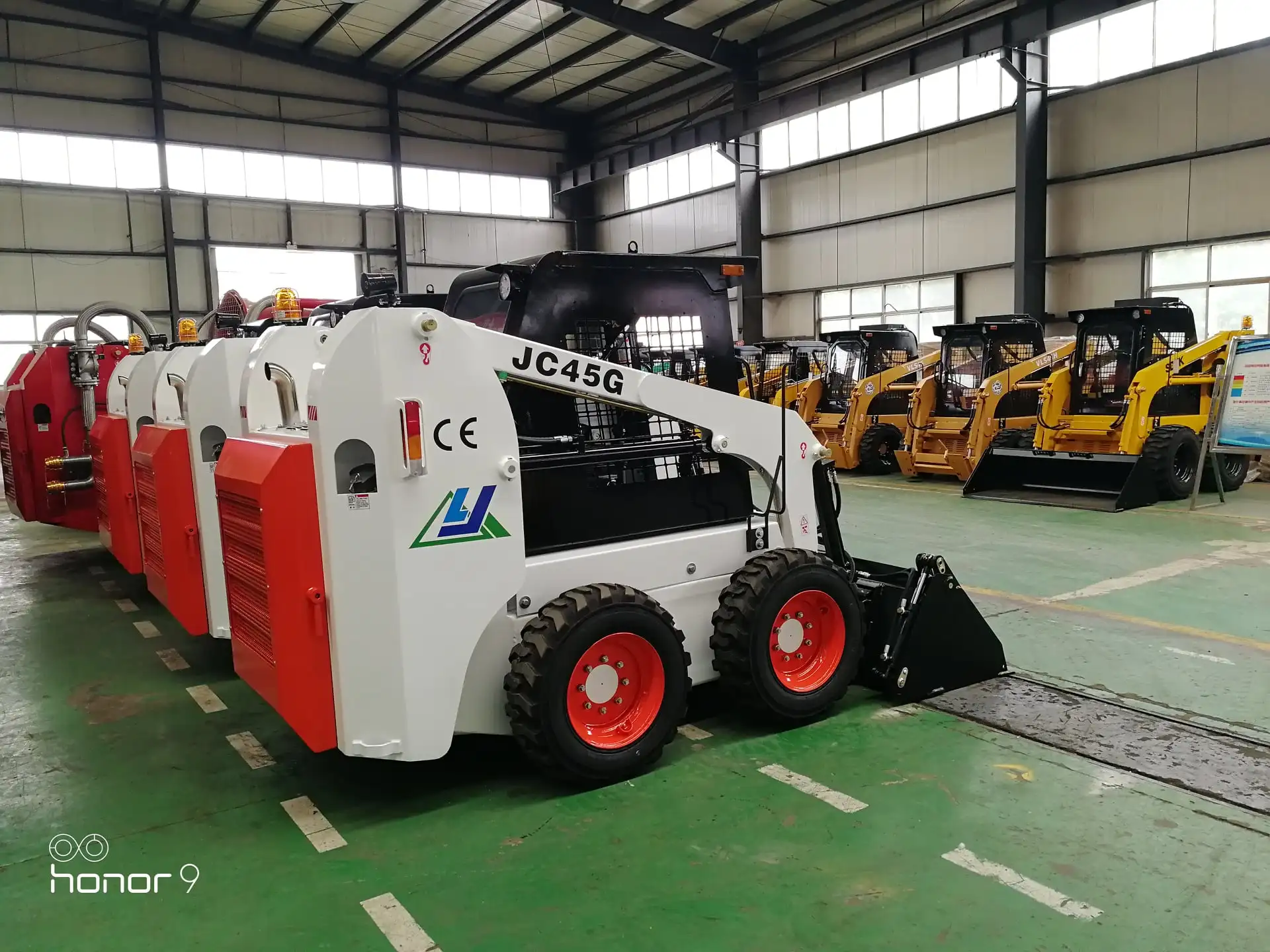SNSC Mini tractor Backhoe steer loader, wheel track skid steer loader with attachment