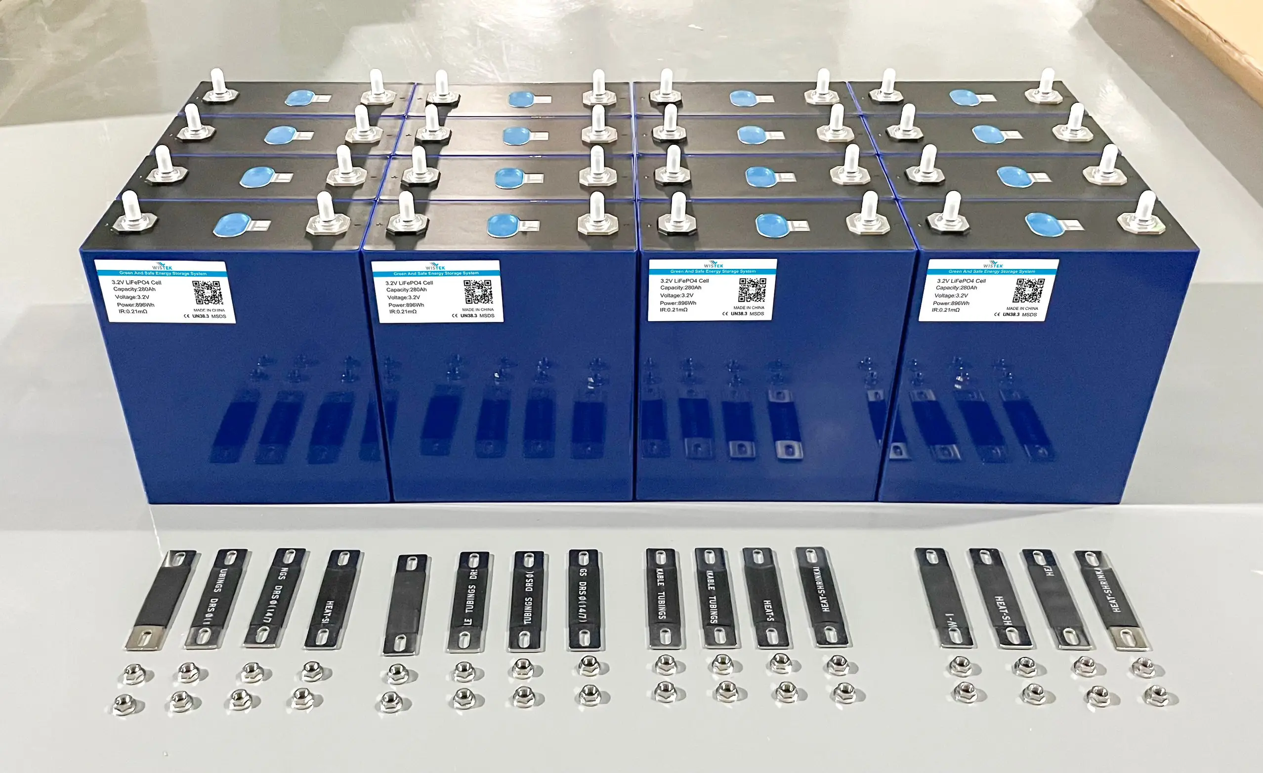 LiFePO4 Battery 20Ah 25Ah 32Ah 50Ah 80Ah 90Ah 100Ah 105Ah 130Ah 160Ah 230Ah 280Ah 304Ah Lithium Ion Battery