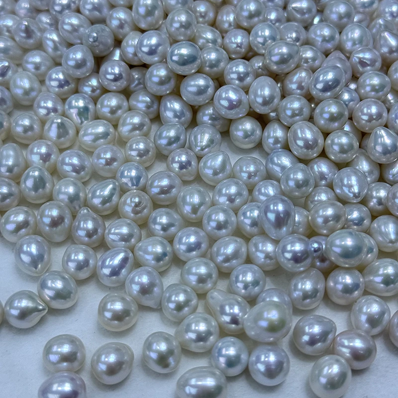 top quality natural akoya pearls,oval/drop shape,very cute,high luster,clean shining surface