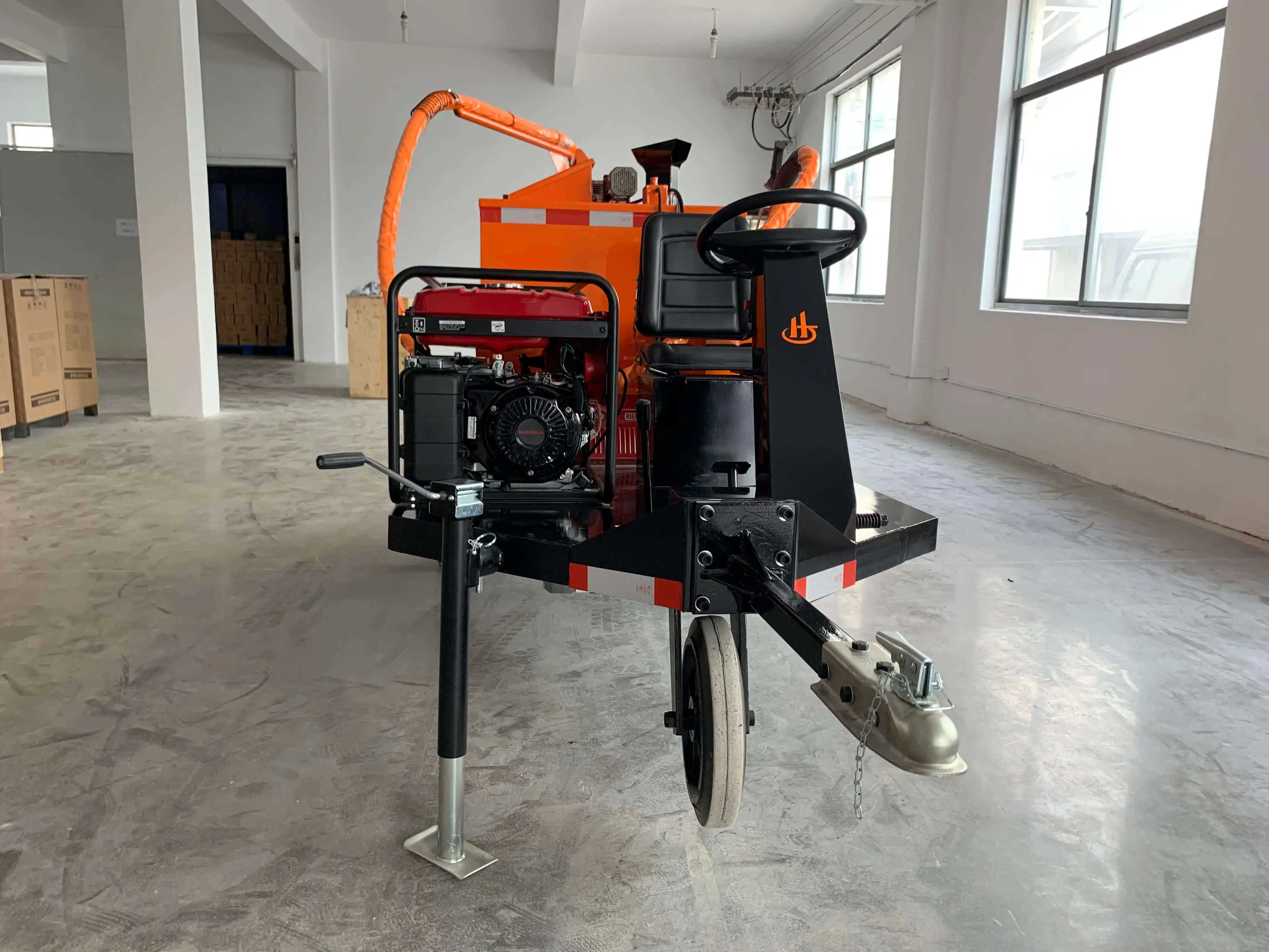 Road Machinary Crack Filler Concrete Expansion Joint Filler Asphalt Crack Filling Equipment Road Sealing Machines