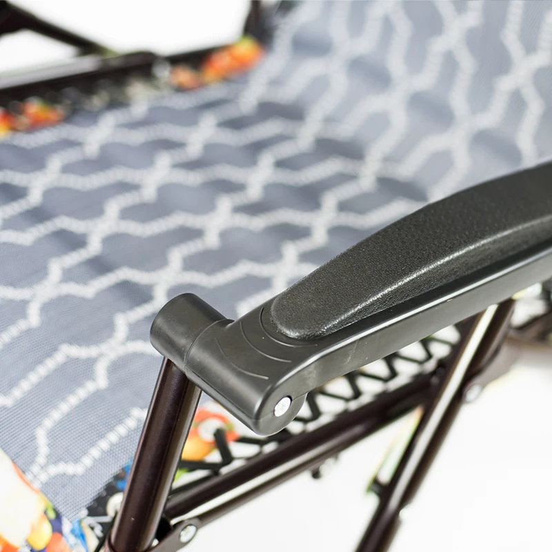 Manufacture Easy Folding Recliners Zero Gravity Portable Beach Chair for Wholesale