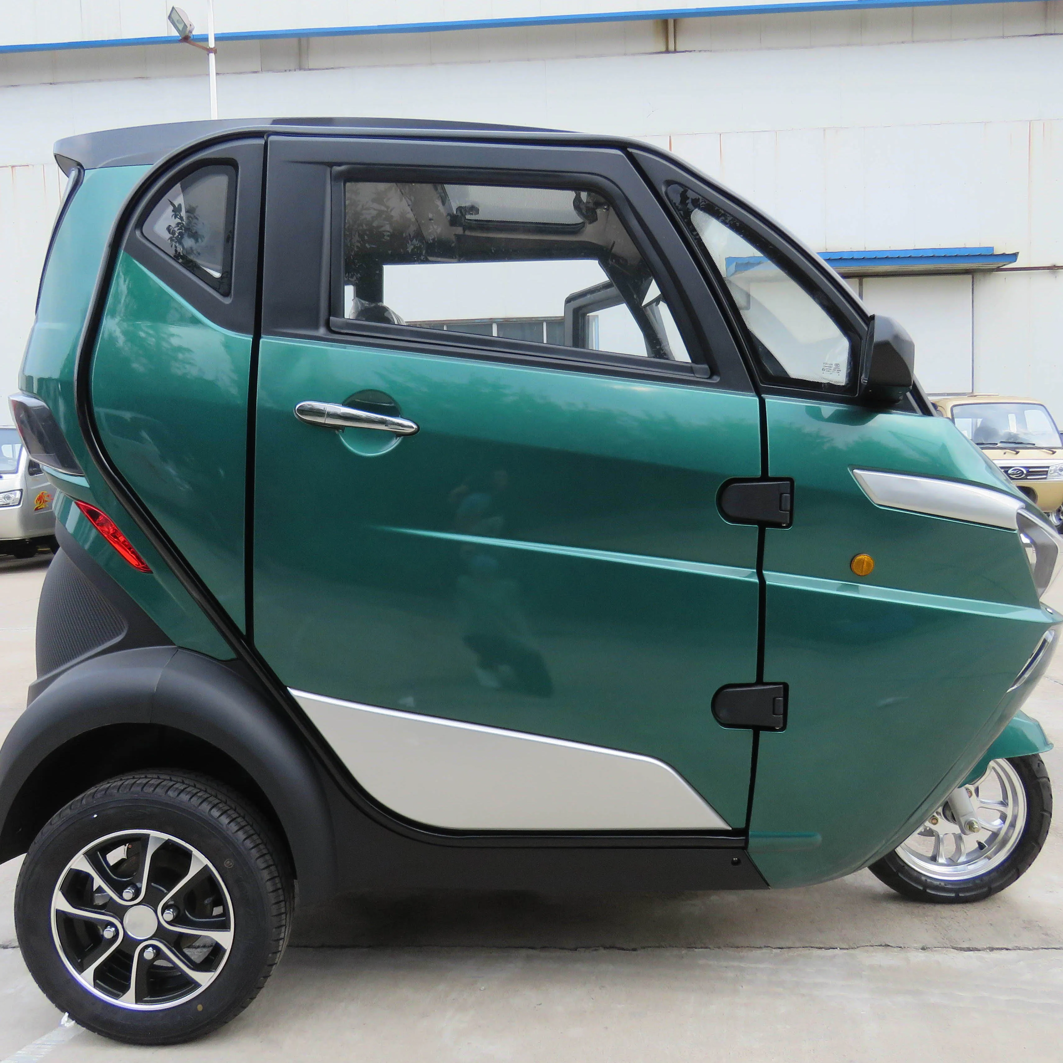 EEC approved chinese cheapest electric mini car three wheeler scooter