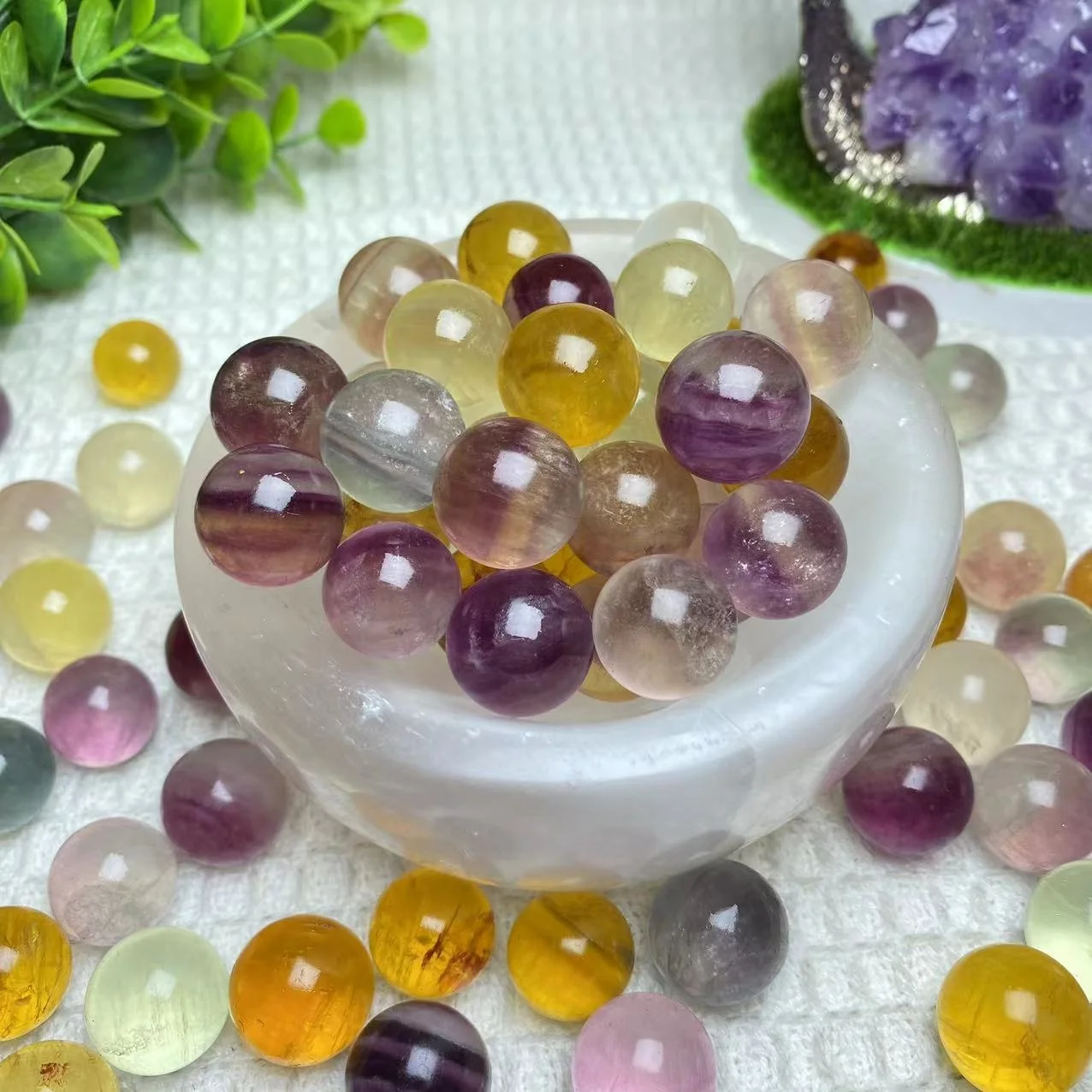 Wholesale Price 15-20mm Natural Rainbow Candy Fluorite Polished Mini Ball Healing Crystal Gem Gift Decor DIY
