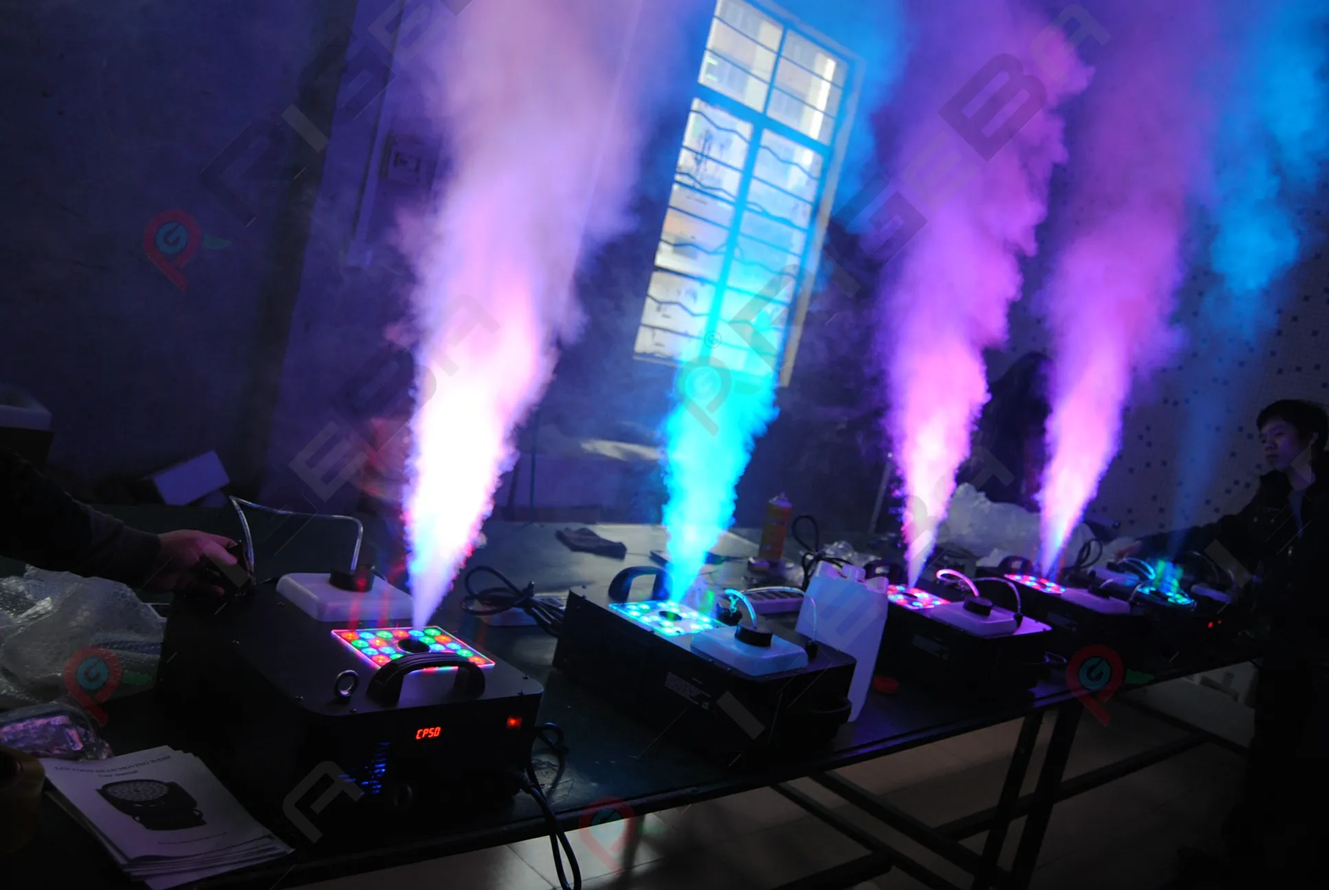1500W up-ward fog machine smoke machine stage amusement machine for events