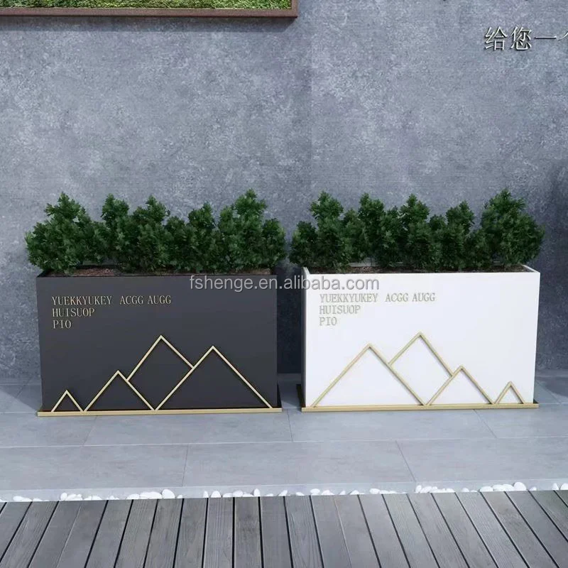 Artistic Stainless Steel Garden Walkway Feature / Rustic Stainless Steel Garden Fountain Base