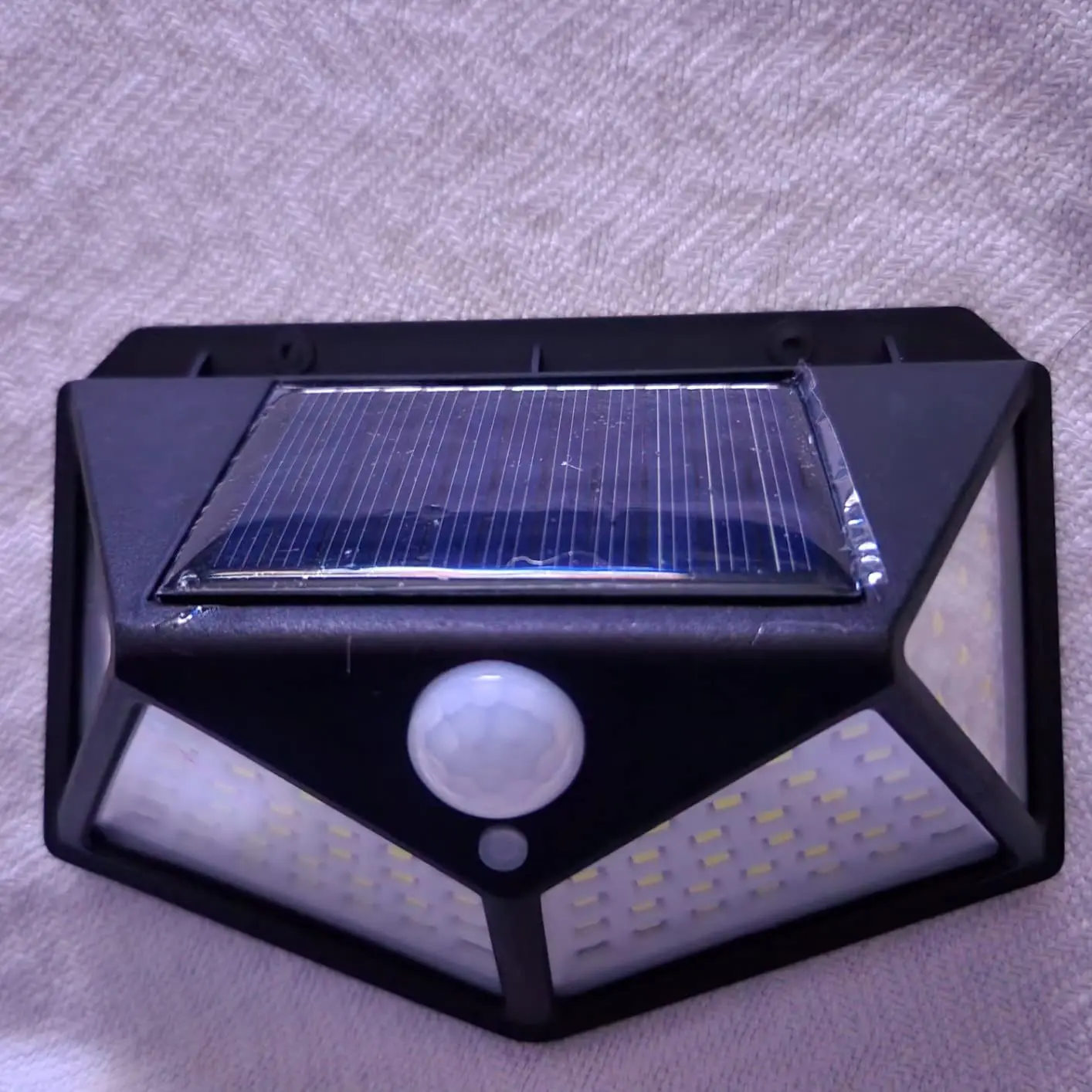 IP65 Waterproof home led solar light PIR motion sensor Outdoor lamp solar security wall light 100 led Solar Lights