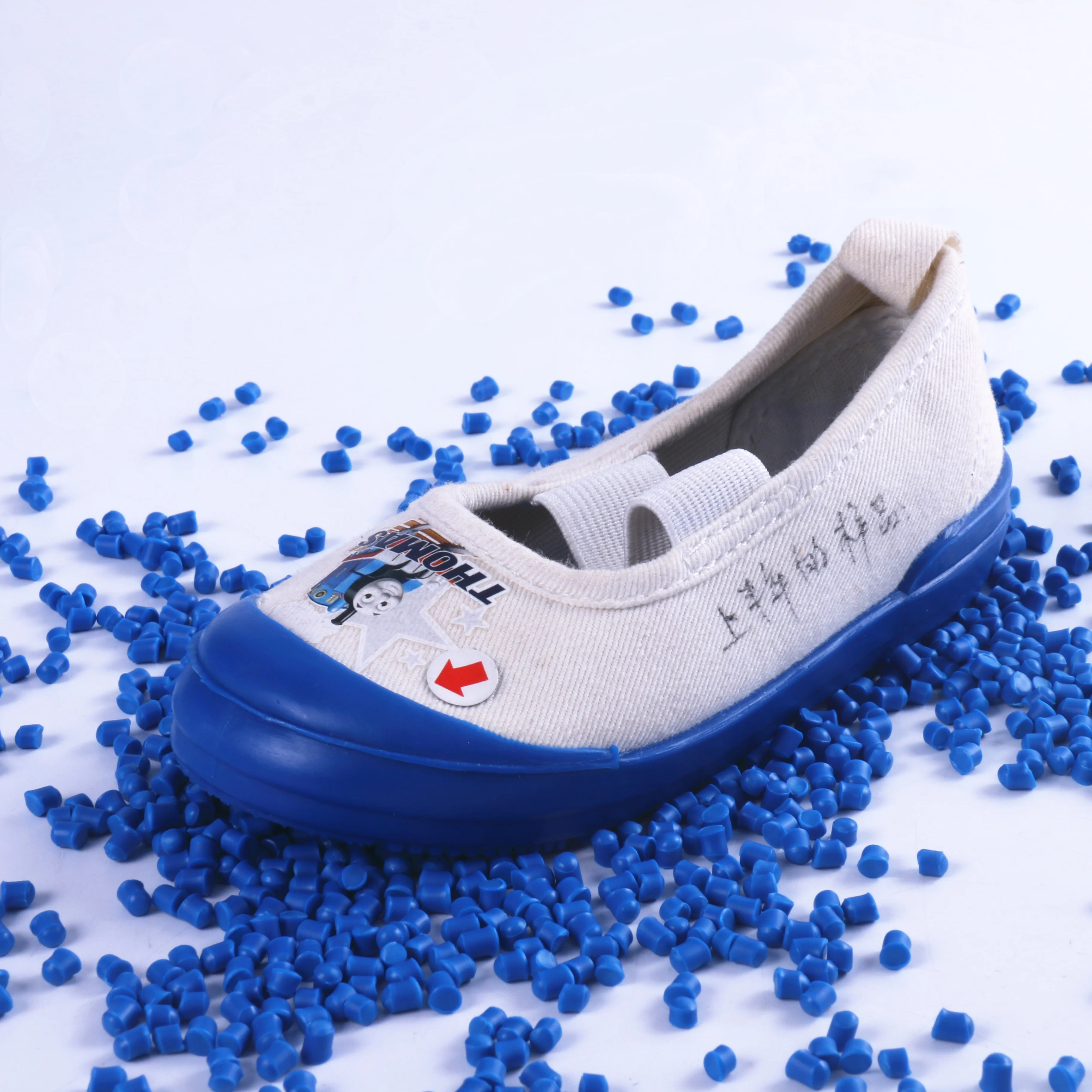 Wholesale Cheap Slippers Shoe Making Raw Material For Footwear Recycled Soft Pvc Compound Granule