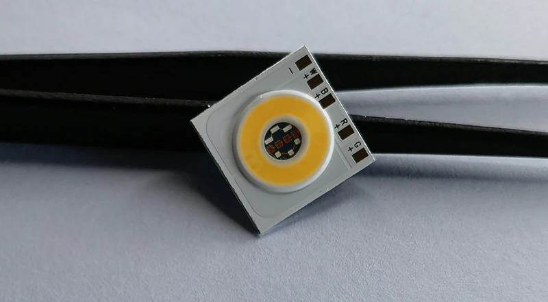 Rgbww Rgbcw 8w чип высокой мощности 1313 8-10v 150mA Rgbw cob светодиодный трехцветный для бар света