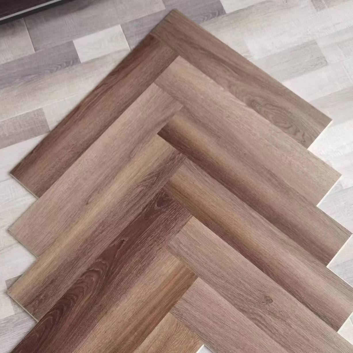 Herringbone Vinyl Click Lock Flooring Tile Plank Rigid Core Interlock SPC Floor Luxury Vinyl Plank Flooring for Indoor Home
