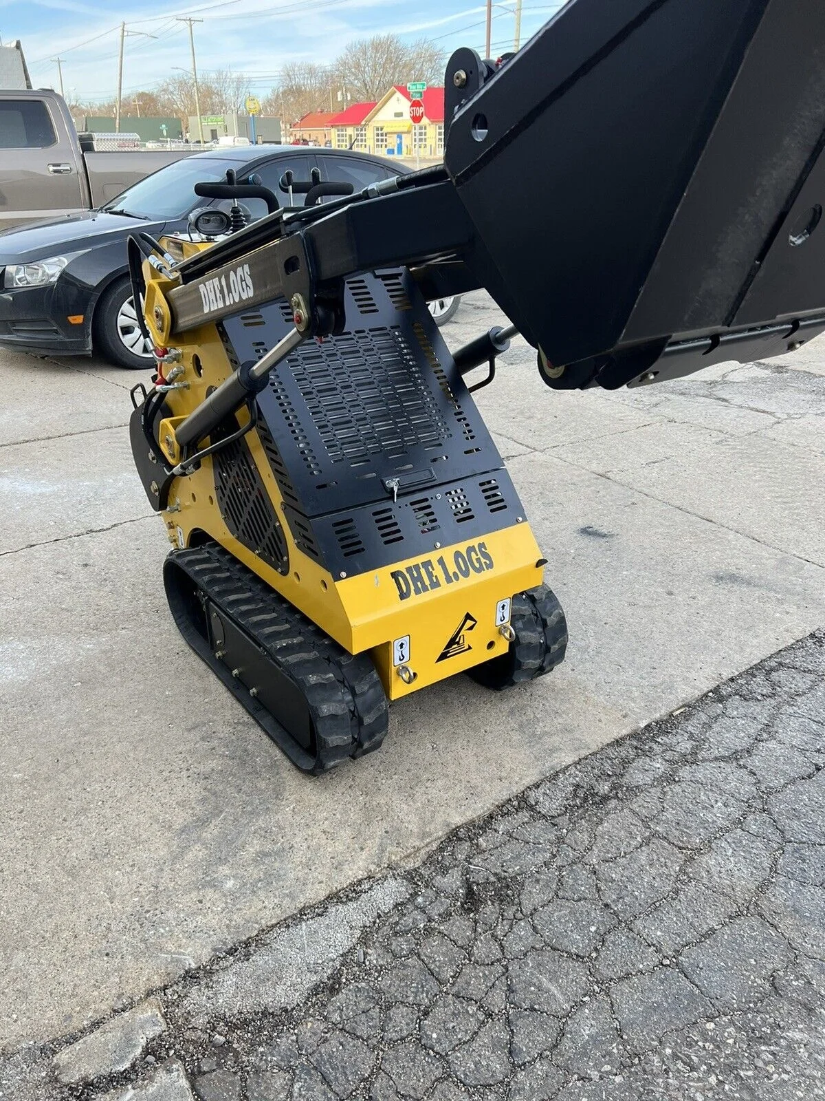 2023 HOT SELLING NEW DHE1.0GS 2,000LB MINI SKID STEER DARL HEAVY EQUIPMENT MINI SKIDSTEER 23HP (GRACE INV LLC)