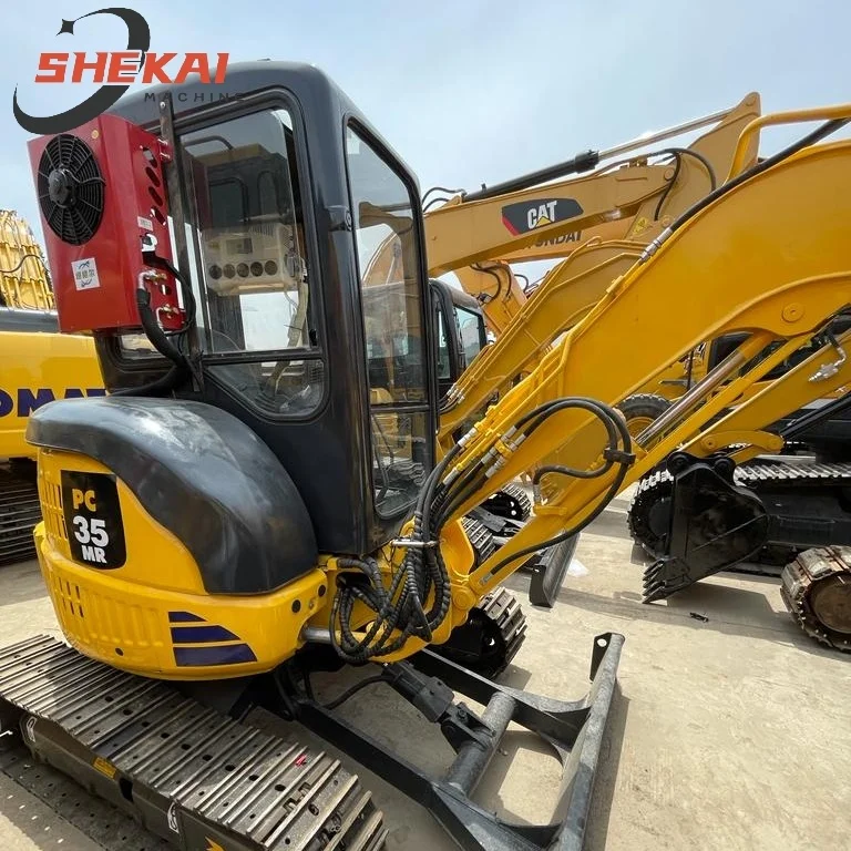 Used miniature excavators old Komatsu PC30MR second-hand compact 3-ton excavator