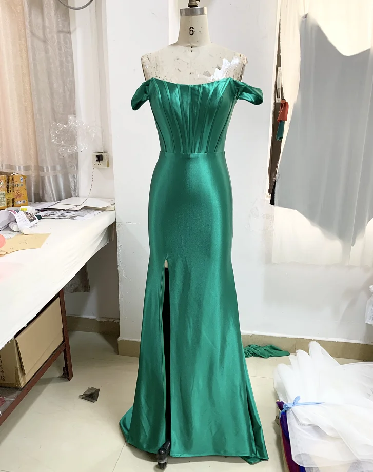 Modest emerald green satin corset prom dress for teens