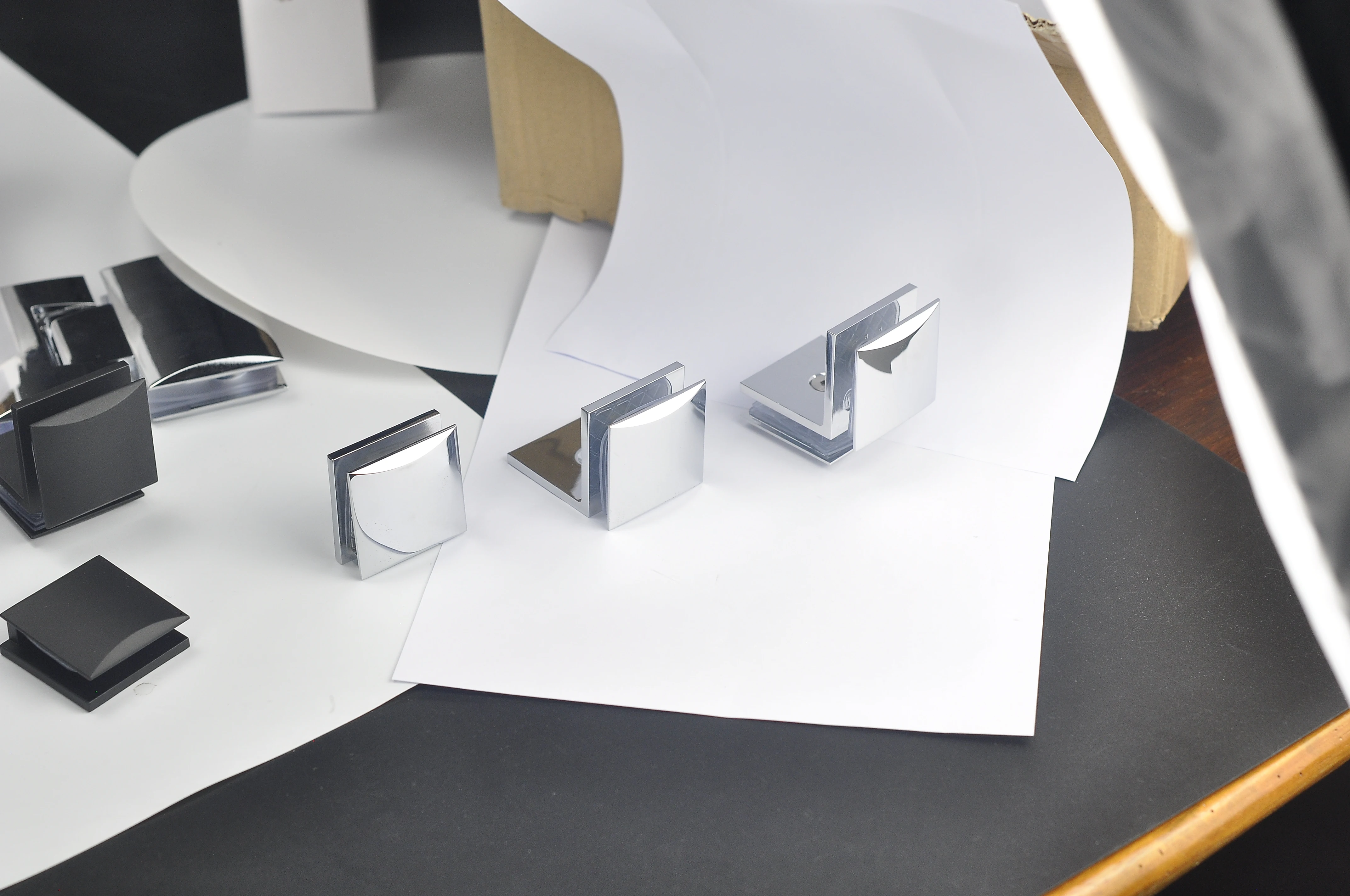 Factory Customize Shower Door Glass Hinge Pivot 0 Degree Glass To Glass Brackets Clamp