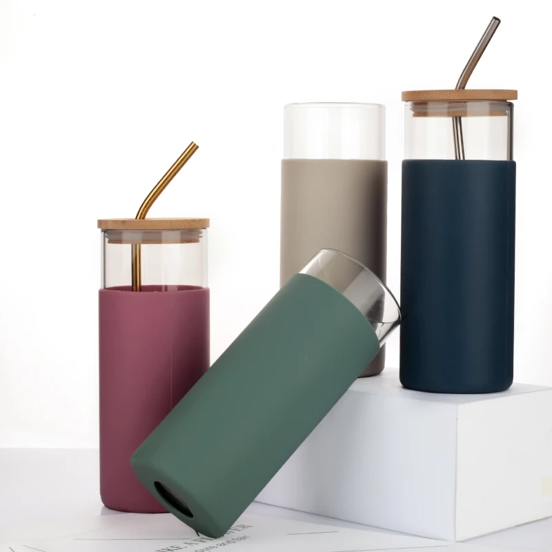 Hot Sale Borosilicate 500ml 16 oz Large Glass Water Bottle Silicone Sleeve with Stainless Steel Straw