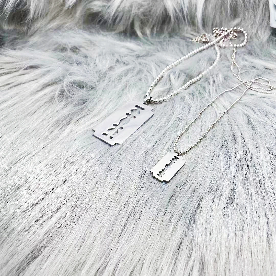 European and American hip hop stainless steel eBay personality cool razor Pendant Fashion Necklace