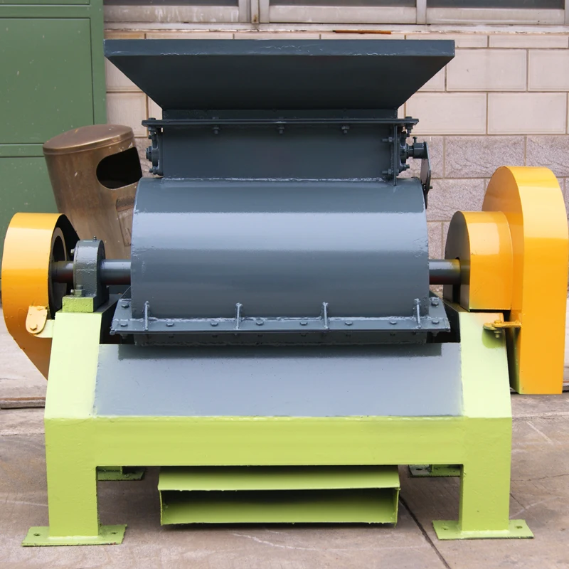 Agricultural Waste Urea Crusher Animal Manure Crushing Machine For Sale Easy Control