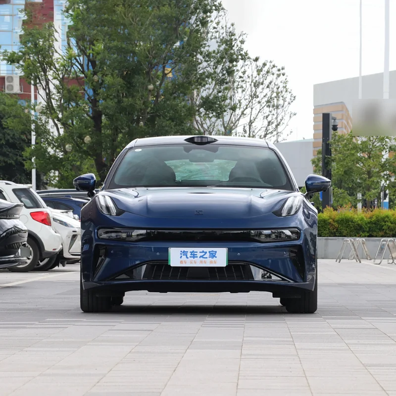 Geely Zeekr 001 полноприводный электрический автомобиль