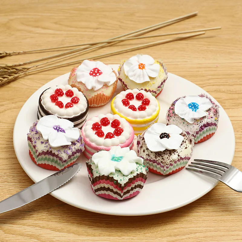 New style baby cartoon cute simulation small cake kitchen toy ornaments can be pinched slow rebound photography props