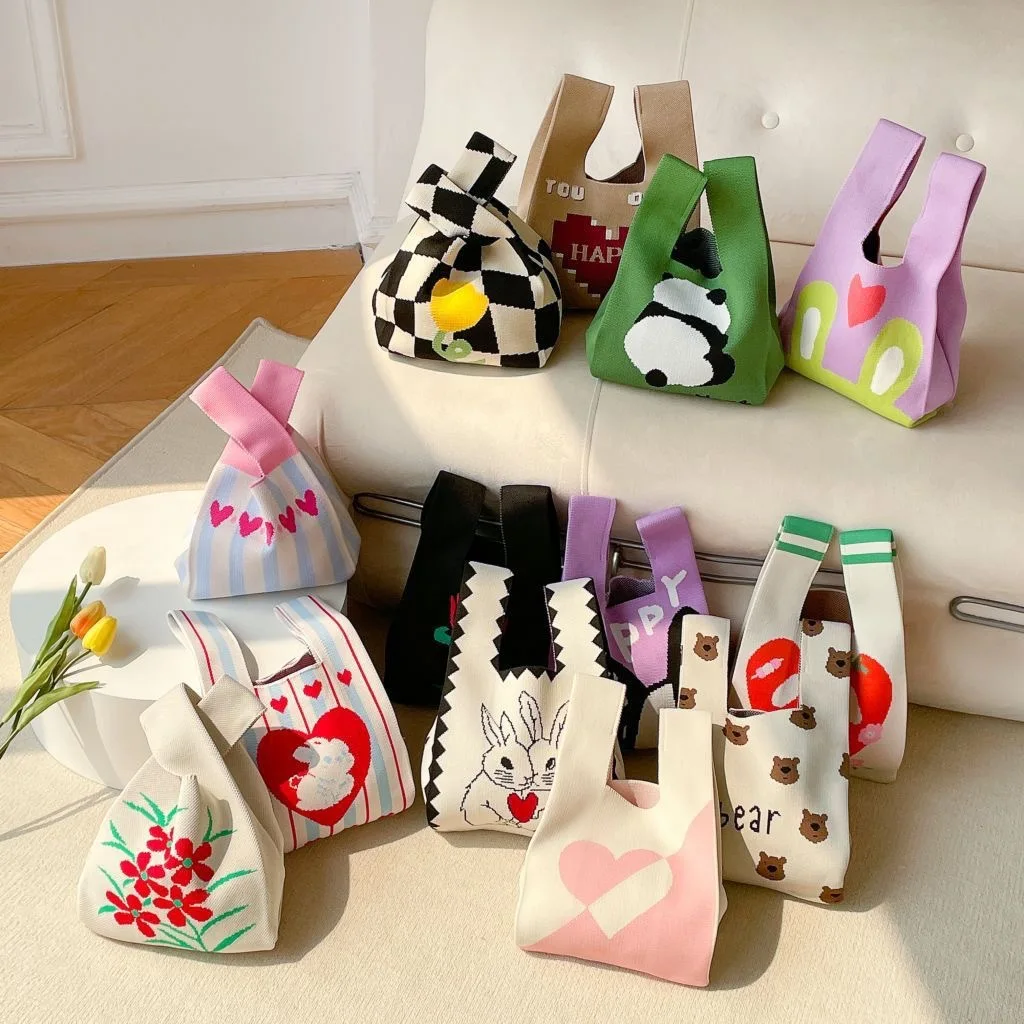 Winter Thick Hand Bag Cute Cartoon Animal Panda Style Unique Knitted Fabric Wrist Mini Bag For Gifts