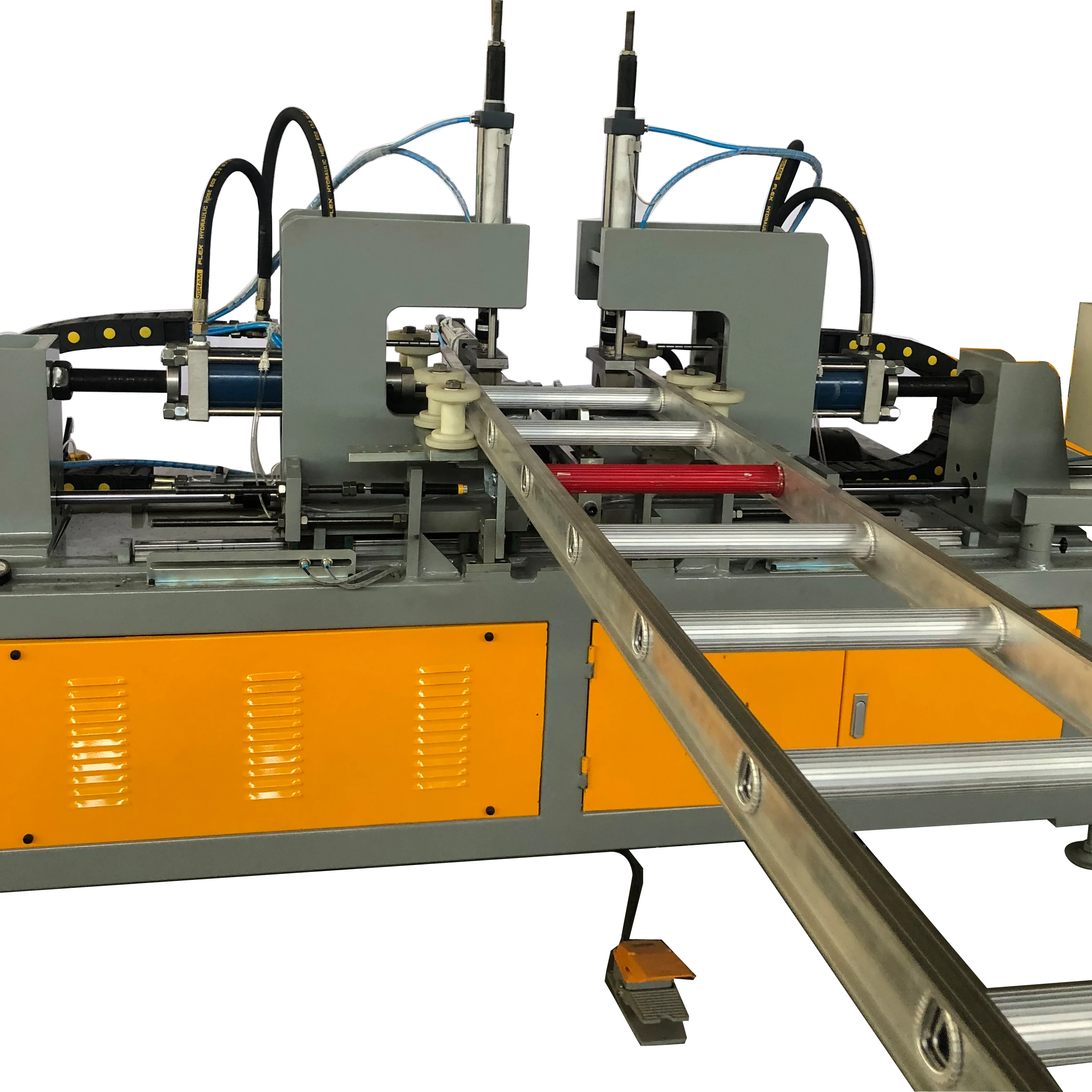 Автоматическая лестница с ЧПУ, заклепочная машина, алюминиевая лестница для лестниц A-образной формы