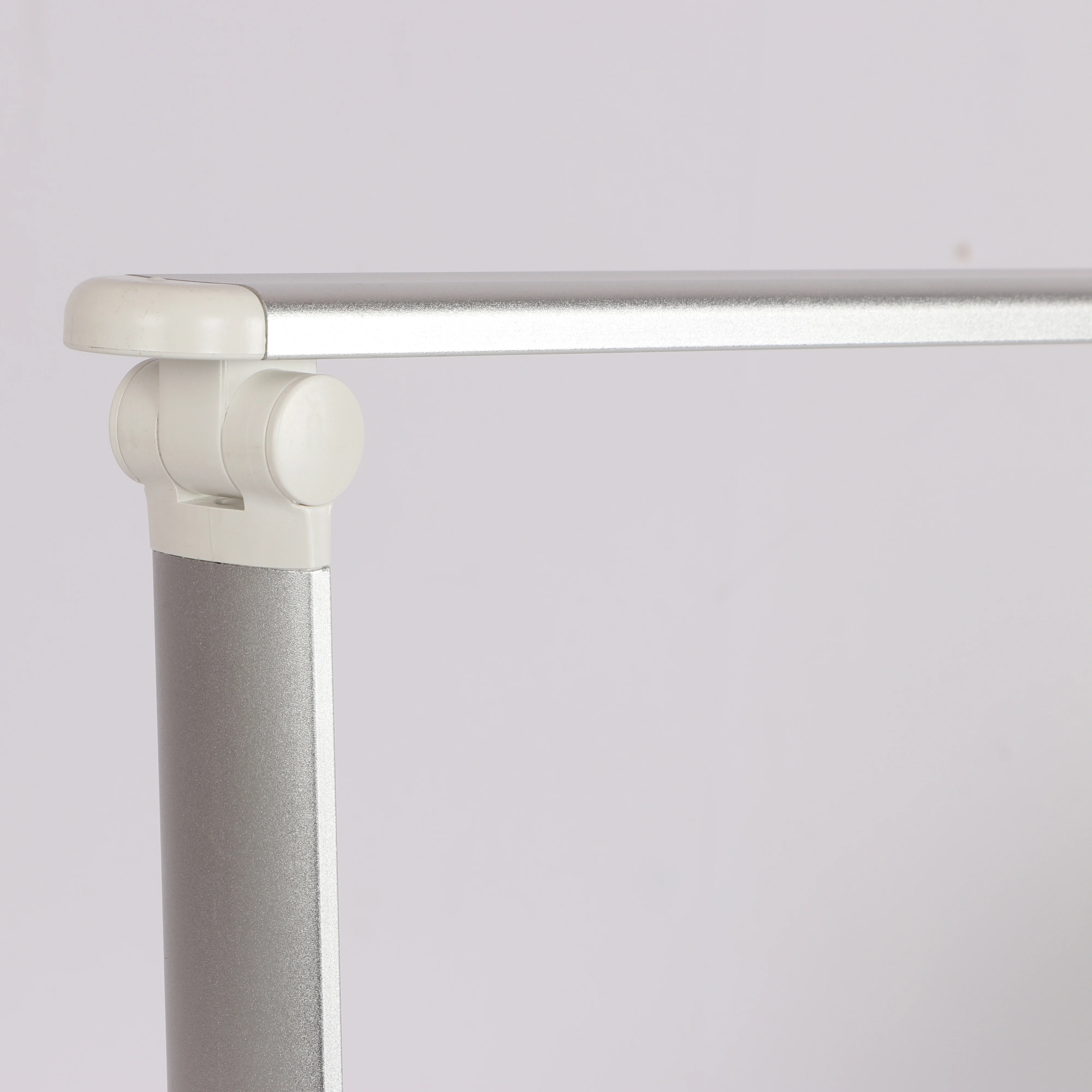 SML Eye Protection Flexible Table Desk Lamp ABS Metal Table Desk Lamp  New Technology LED Table Desk Lamp