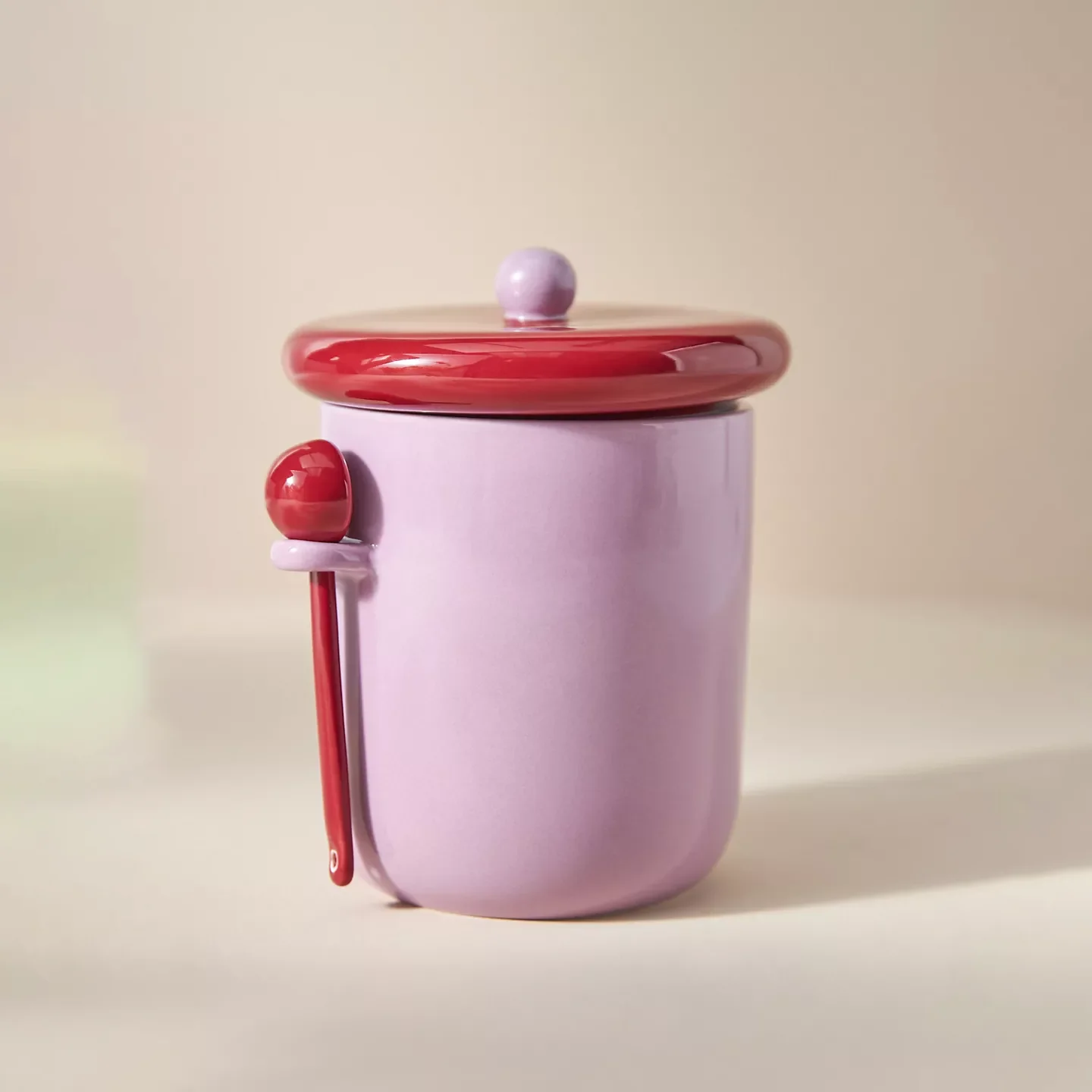 Newest color glaze herb spice tools 2pcs kitchen seasoning shakers minimalist ceramic salt and pepper shaker with tray