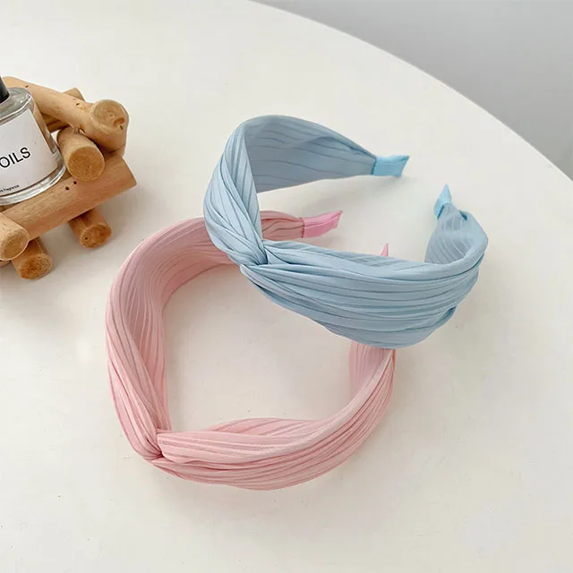 Elegant Pleated Wide-Edge Headband - Slimming Face Design, Top Height Increase, Cross Press Style Enhances Temperament