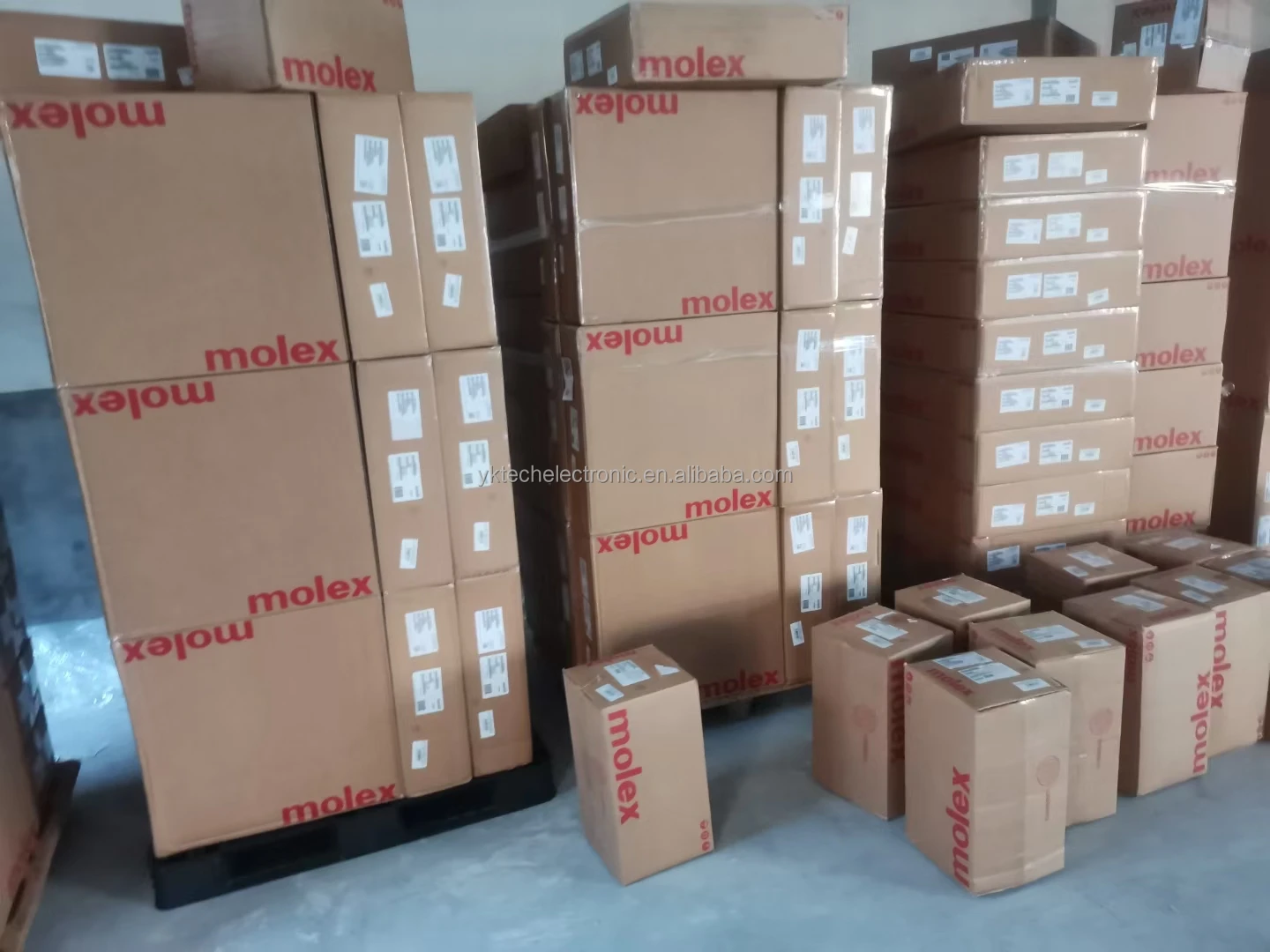 500618100 CONNECTOR BOARD-IN 28-32AWG CRIMP TIN Rectangular Connector Contacts Terminals