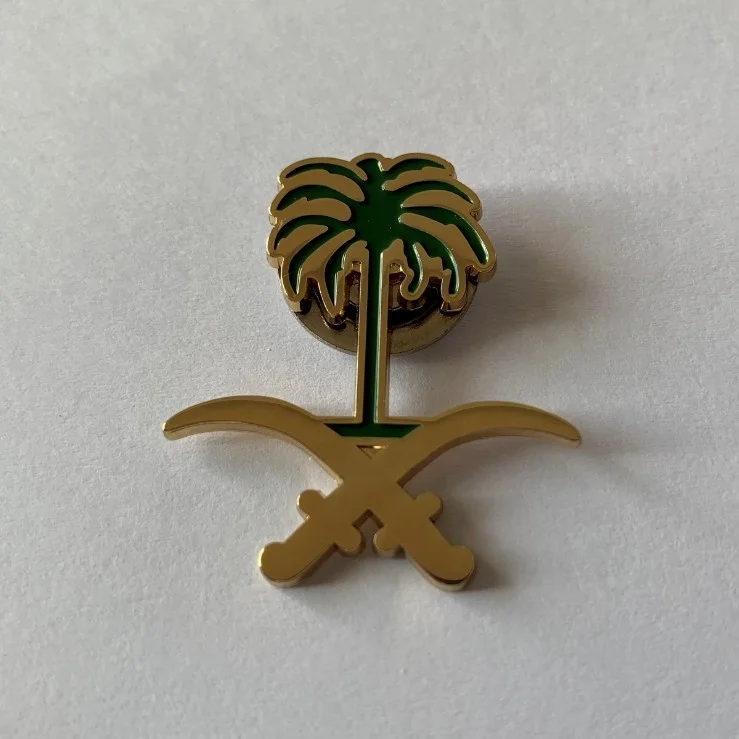 Hot Sale Custom Souvenir Arabia Palm Tree Saudi Arabia National Day Metal Soft Enamel Lapel Pin Badges
