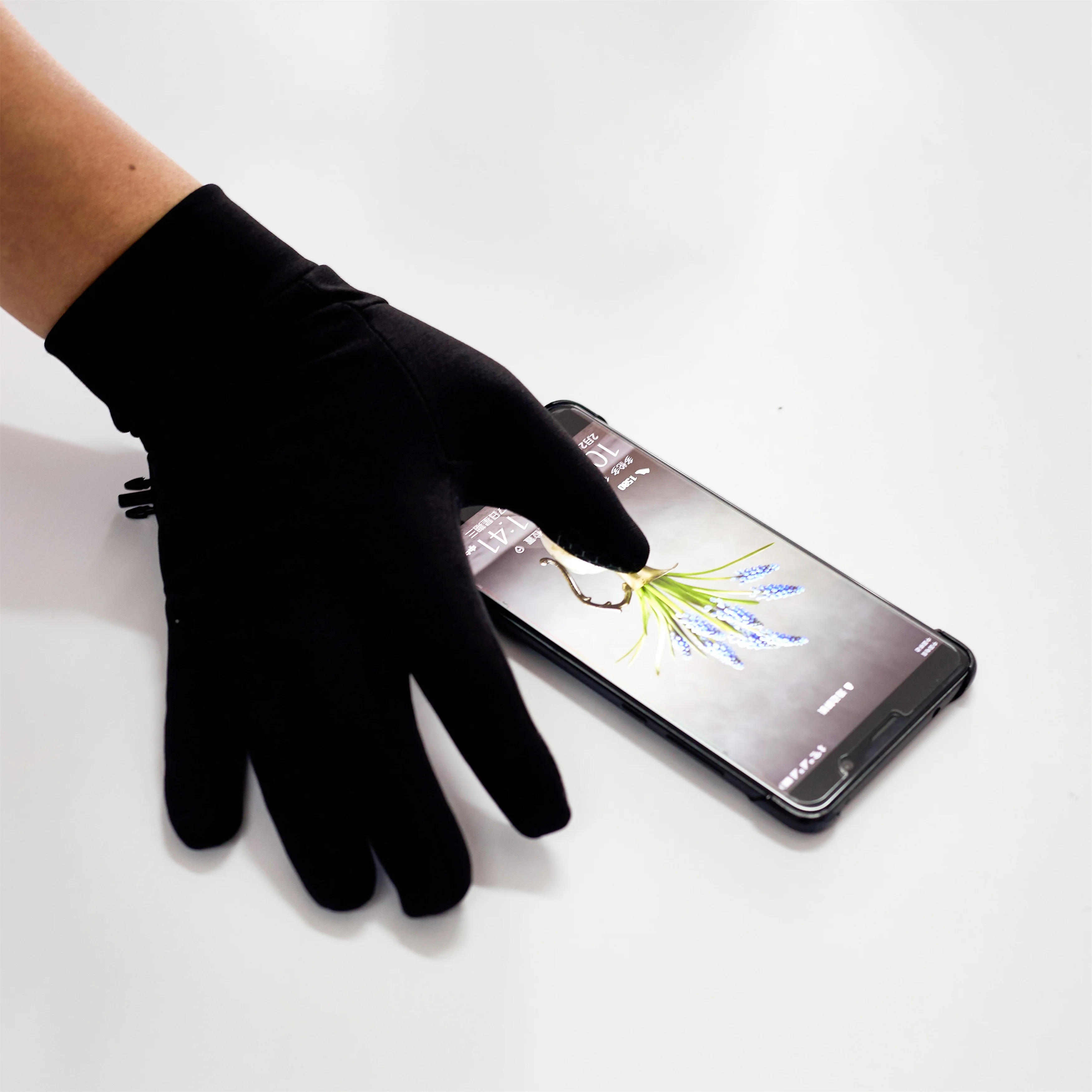 Custom Logo Winter No-slip Comfortable Running Sports Screen Touch Gloves