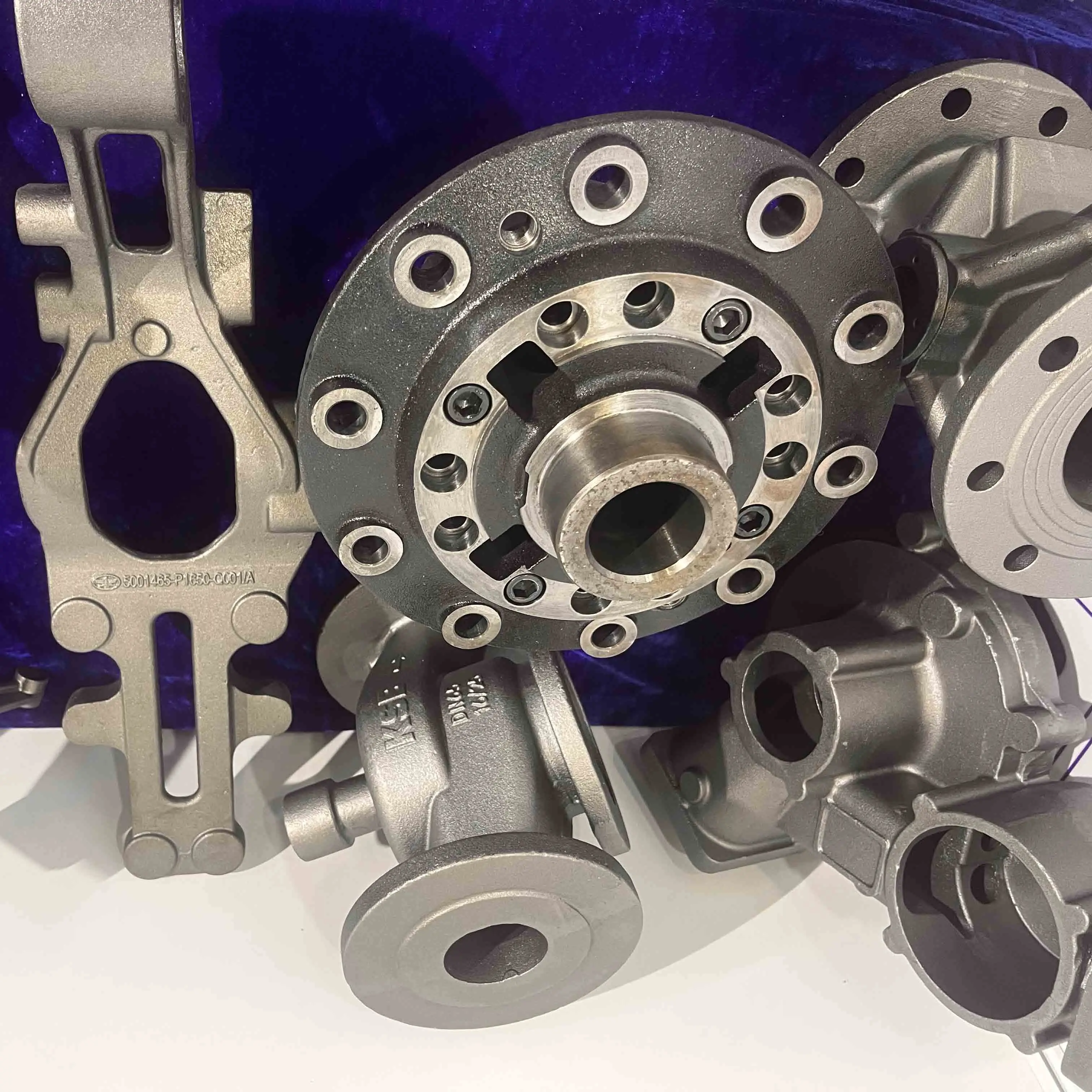 Индивидуальный производитель высокое качество OEM/ODM автозапчасти Cnc обрабатывающие детали