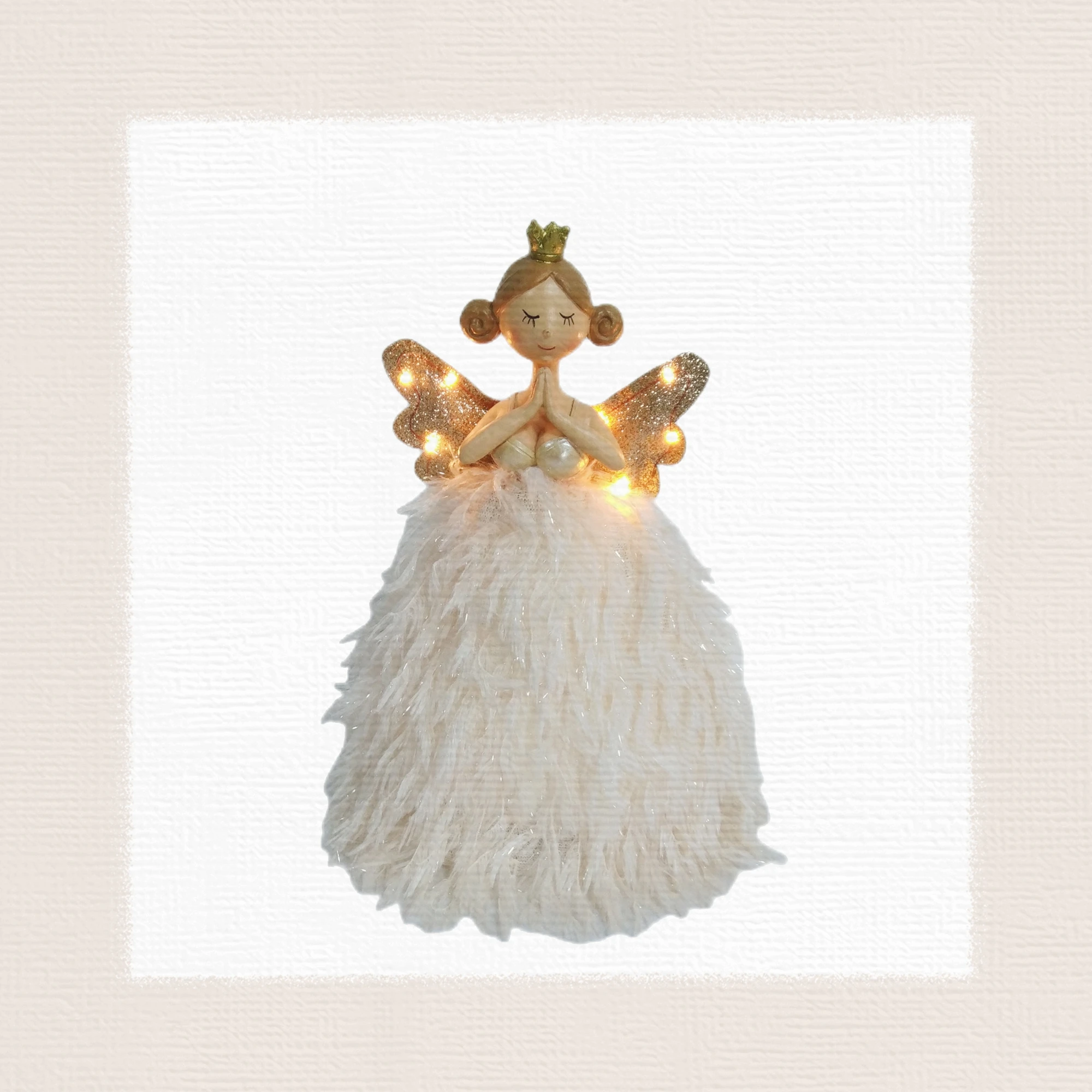 Christmas Angel Gift for Girl Resin Doll with LED Light Shining Wing and Skirts Angel Home Decoration Resin Plush Ornaments