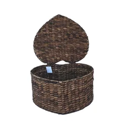 Brown Heart Shape Hamper Woven Water Hyacinth Storage Basket with lid woven shallow storage basket