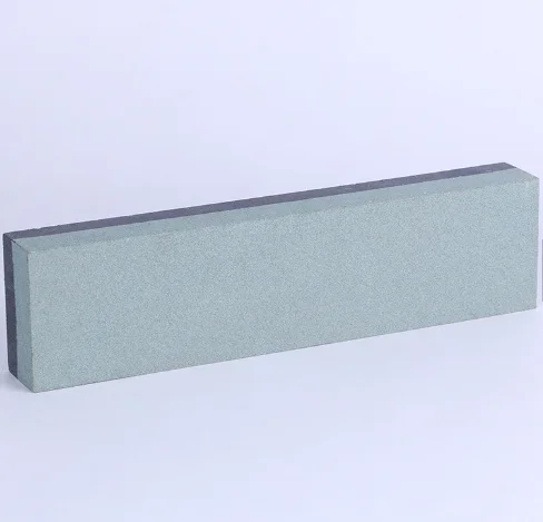 Зеленый корундовый точильный камень для ножей на кухне