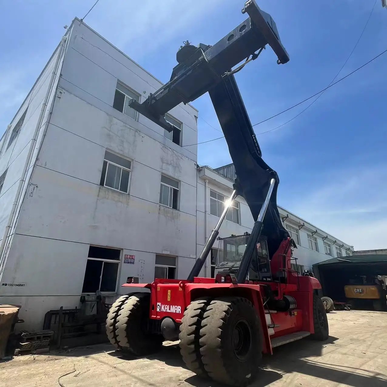 Тяжелая машина kalmar DRT450 DRU450 DRF450 Подержанный штабелер для досягаемости на складе низкая цена