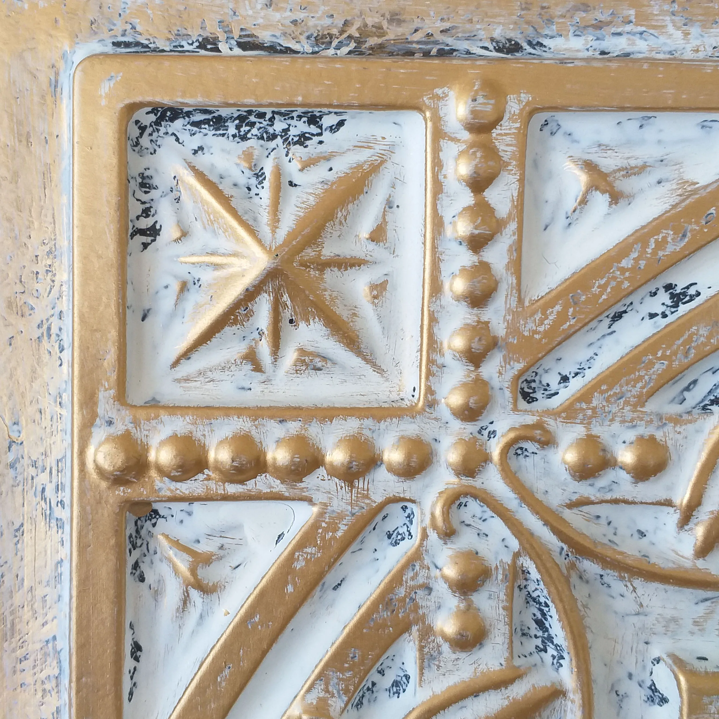 PL10 Faux tin finishes Artistic 3D embossed  aged white gold ceiling tiles