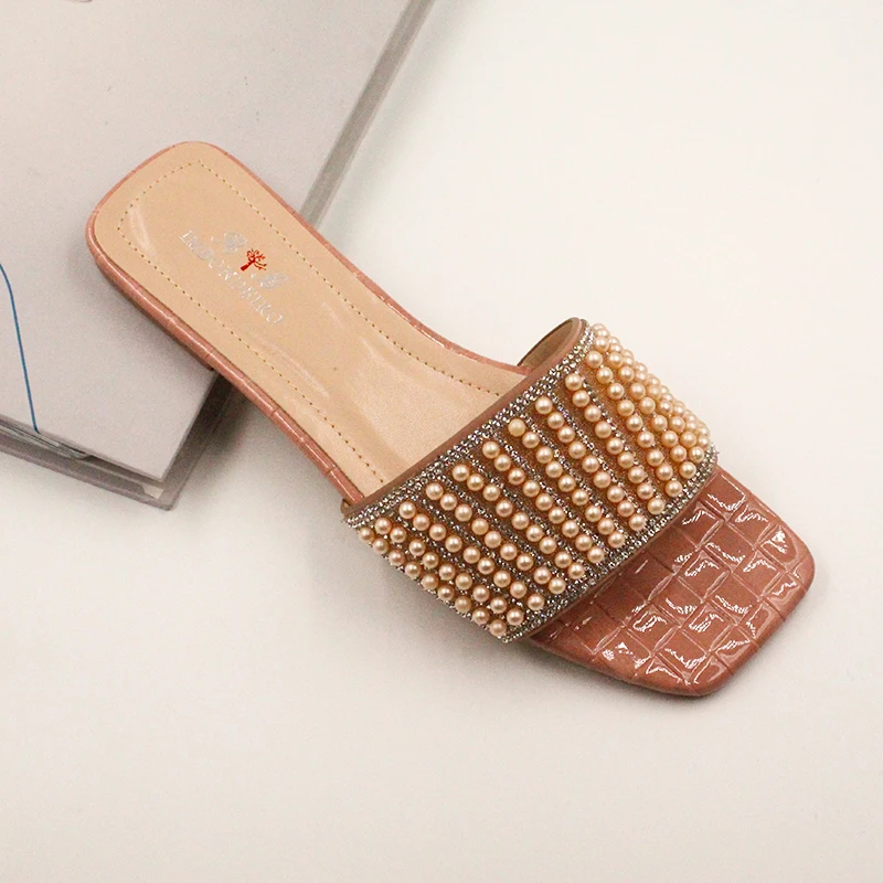 Hot selling fashion shoes in Dubai sandals delicate hot sales slides slippers for women