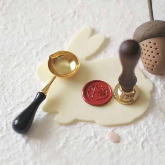 Creative Plant Leaf Shape  Flexible Wax Seal Silicone Mat Ideal For Preparing DIY Wax Weal