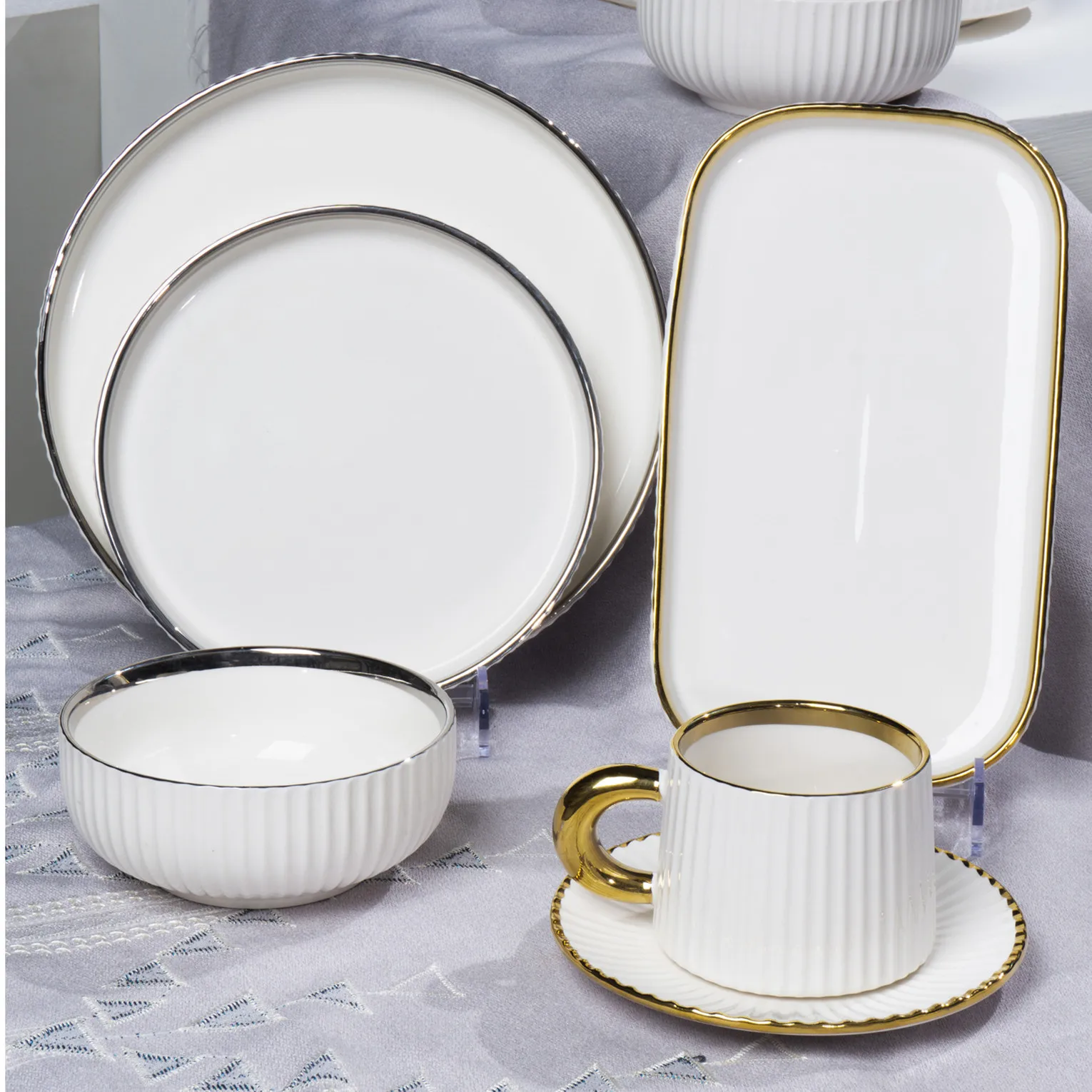 Royal Luxury Porcelain Cup Dinner Plates Ware Sets Nordic Tableware Ceramic Dinnerware Set With Gold Rim