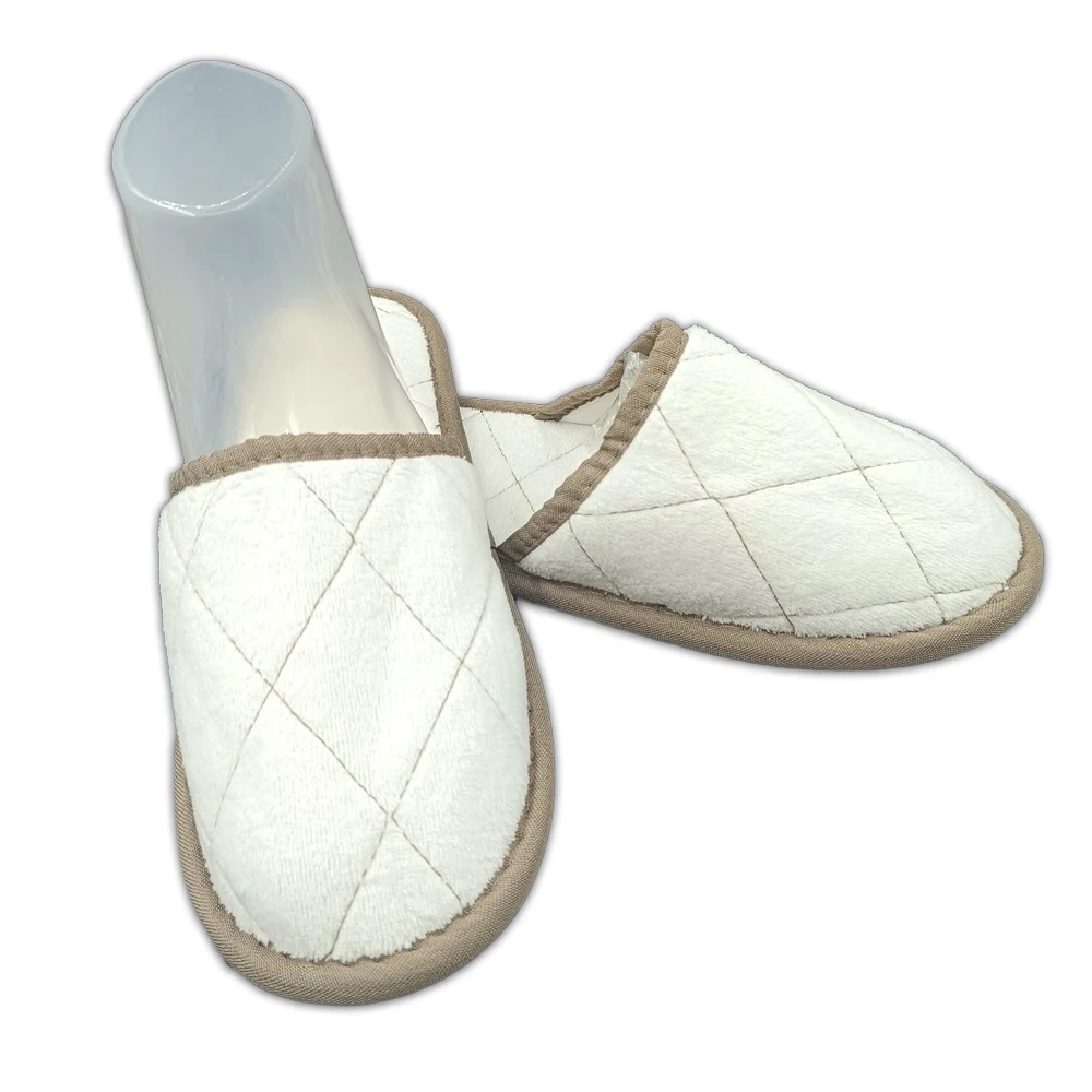 Luxury hotel slippers denese velvet non-slip XPE sole closed toe disposable spa slippers sustainably bulk buy slippers