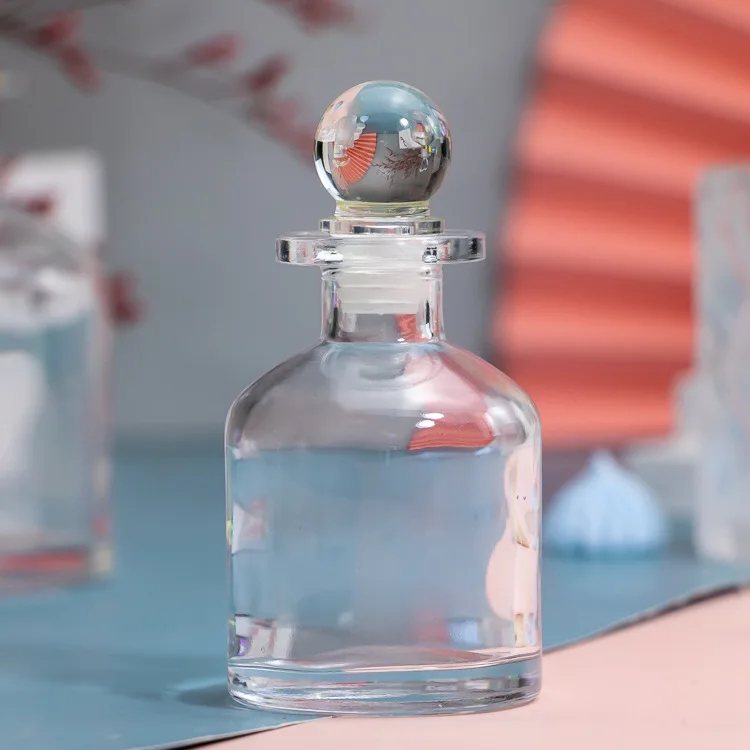 hot sale round 50 100 150 200ml Reed Diffuser Glass Bottle with cap