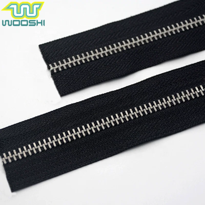 Titanium Alloy Metal Zipper 5# High Quality Pull Smoothly for Bags Garment Factory Price