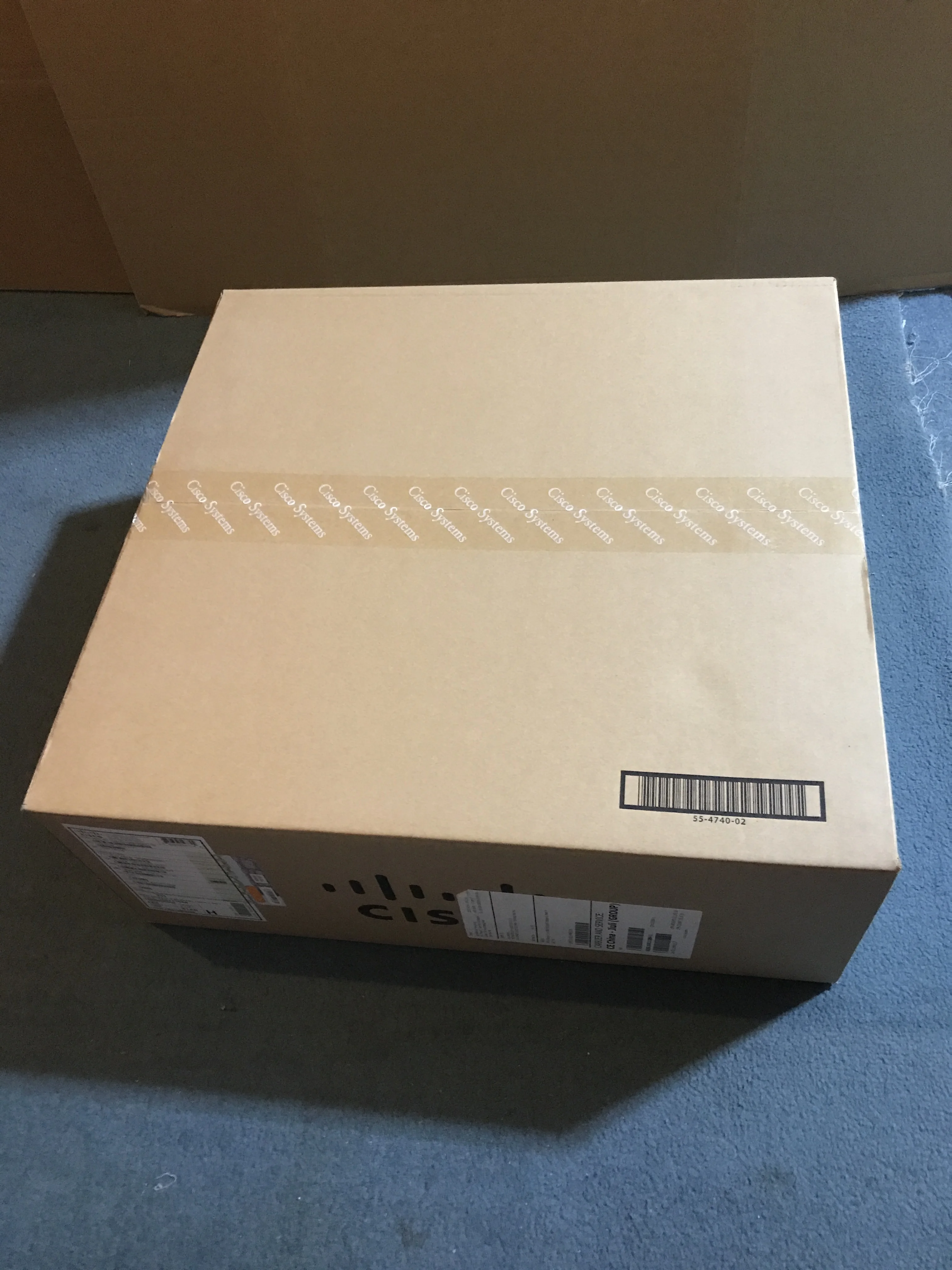 CIS Original new 2960-X 48 GigE PoE 370W 4 x 1G SFP LAN Base WS-C2960X-48LPS-L Switch