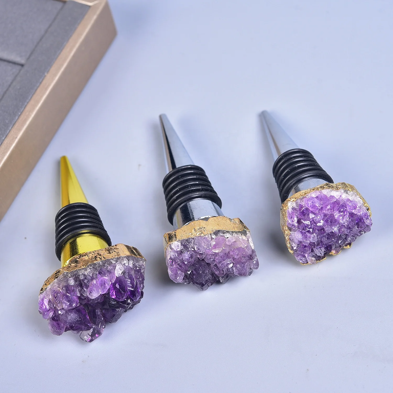 Personality Natural Amethyst Stone Red Wine Bottle Stopper Wedding Gifts Creative Crystal Wine Stopper Champagne Cork