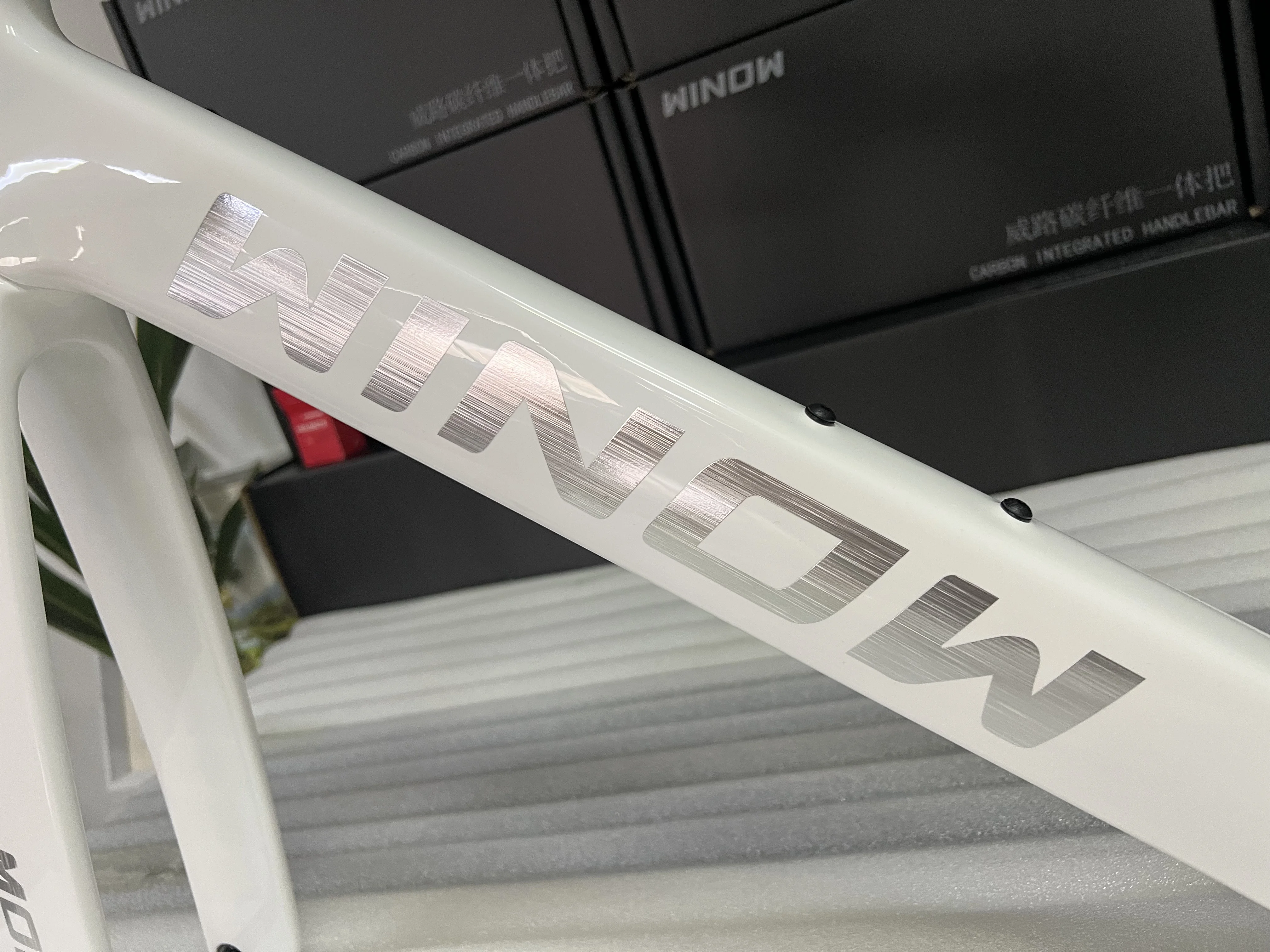 2024 WR054 New Model 32C Aero Carbon Disc Brake Road Bicycle Bike Frame T47 with UDH Hanger Fit For Mechanical&Di2