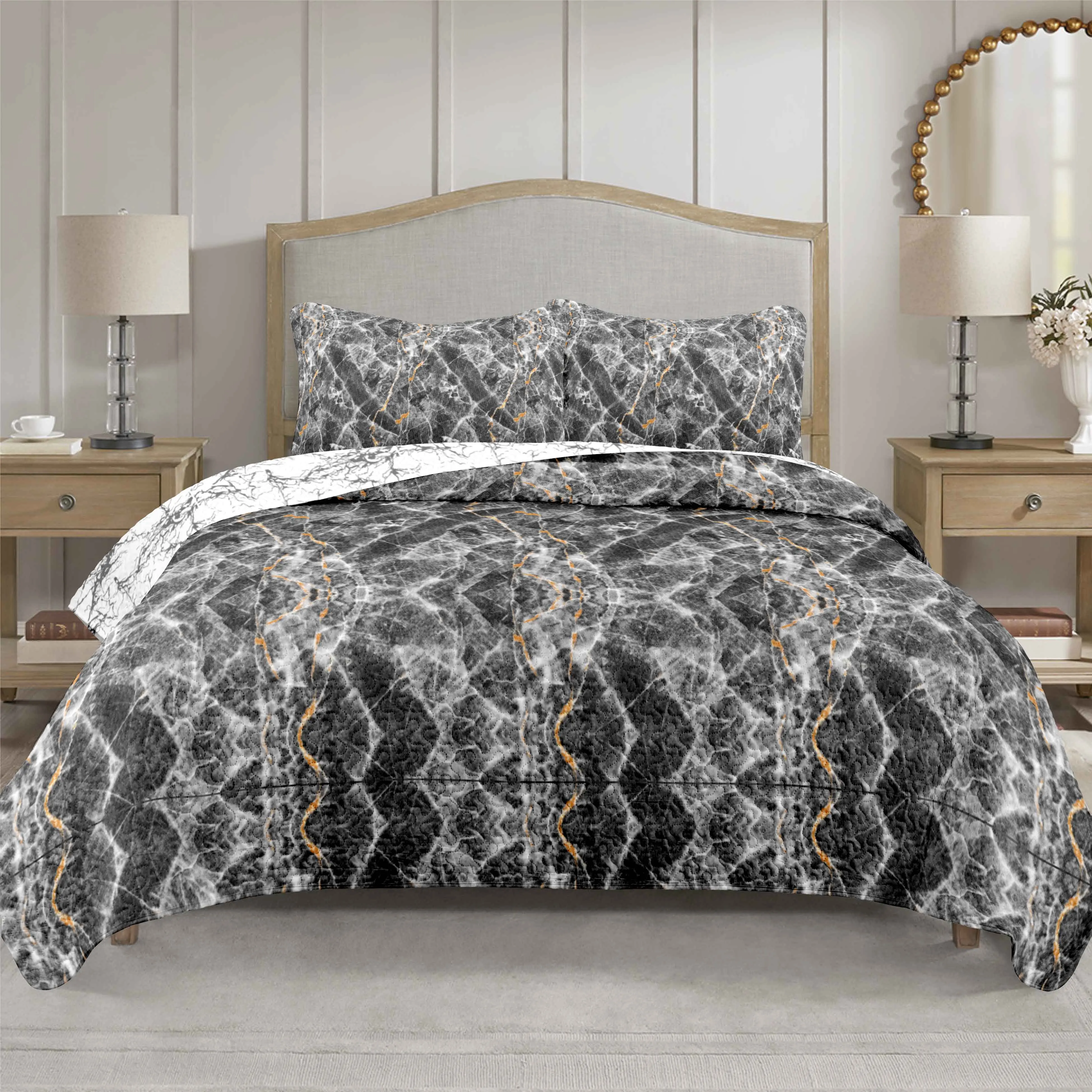 Professional Manufacture Durable artistic black and white Printed Quilts Bedding Bedspreads Luxury Set Sale Quilt Cover
