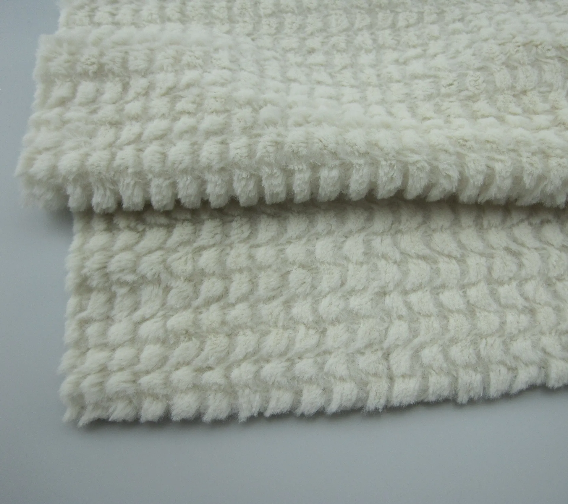 Мягкая щетка из искусственного меха кролика